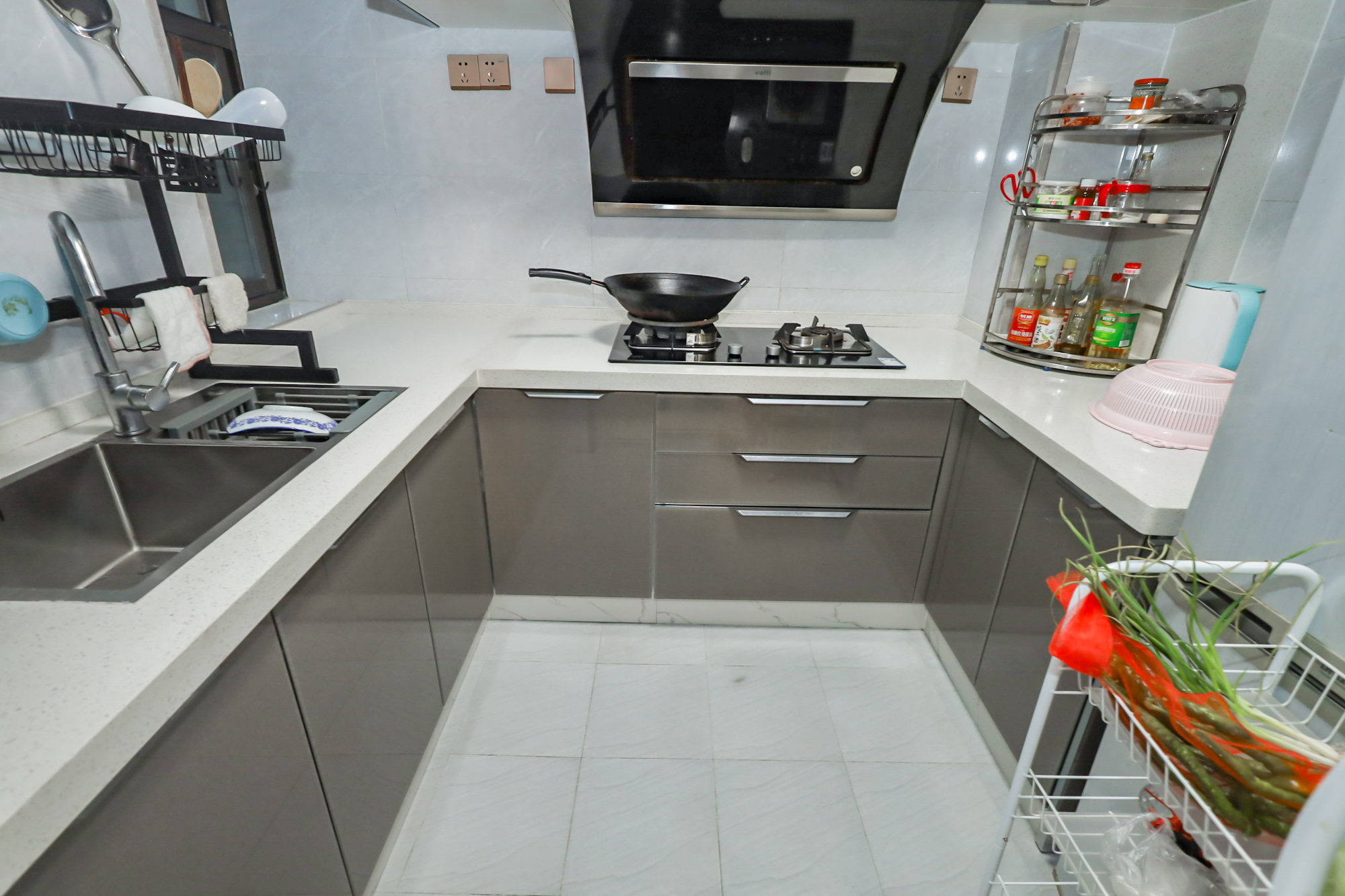 金色山庄 2室2厅1卫 78.0万 金色山庄 2室2厅1卫 78.0万其他