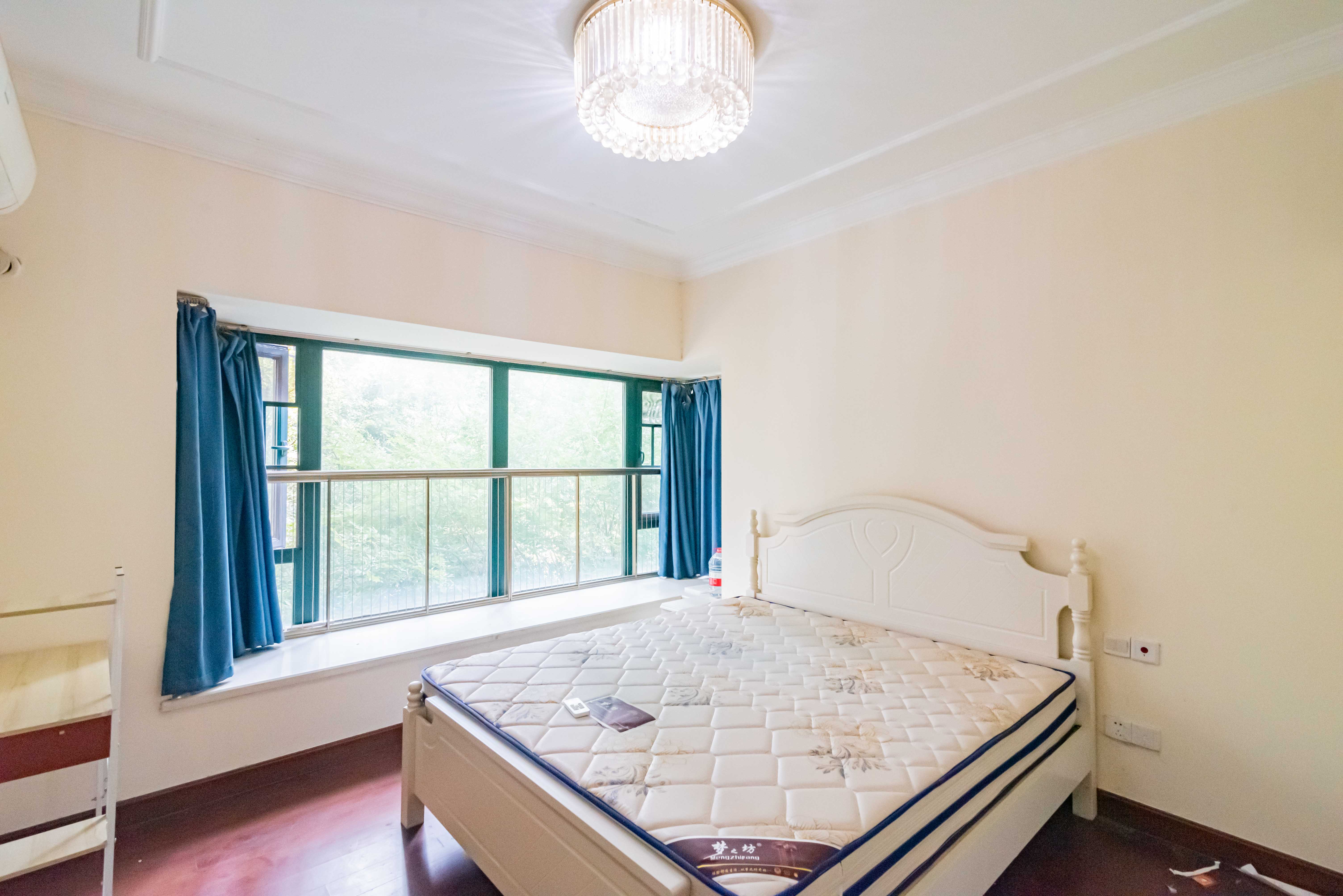 恒大雅苑  3室2厅2卫    115.0万 恒大雅苑  3室2厅2卫    115.0万卧室