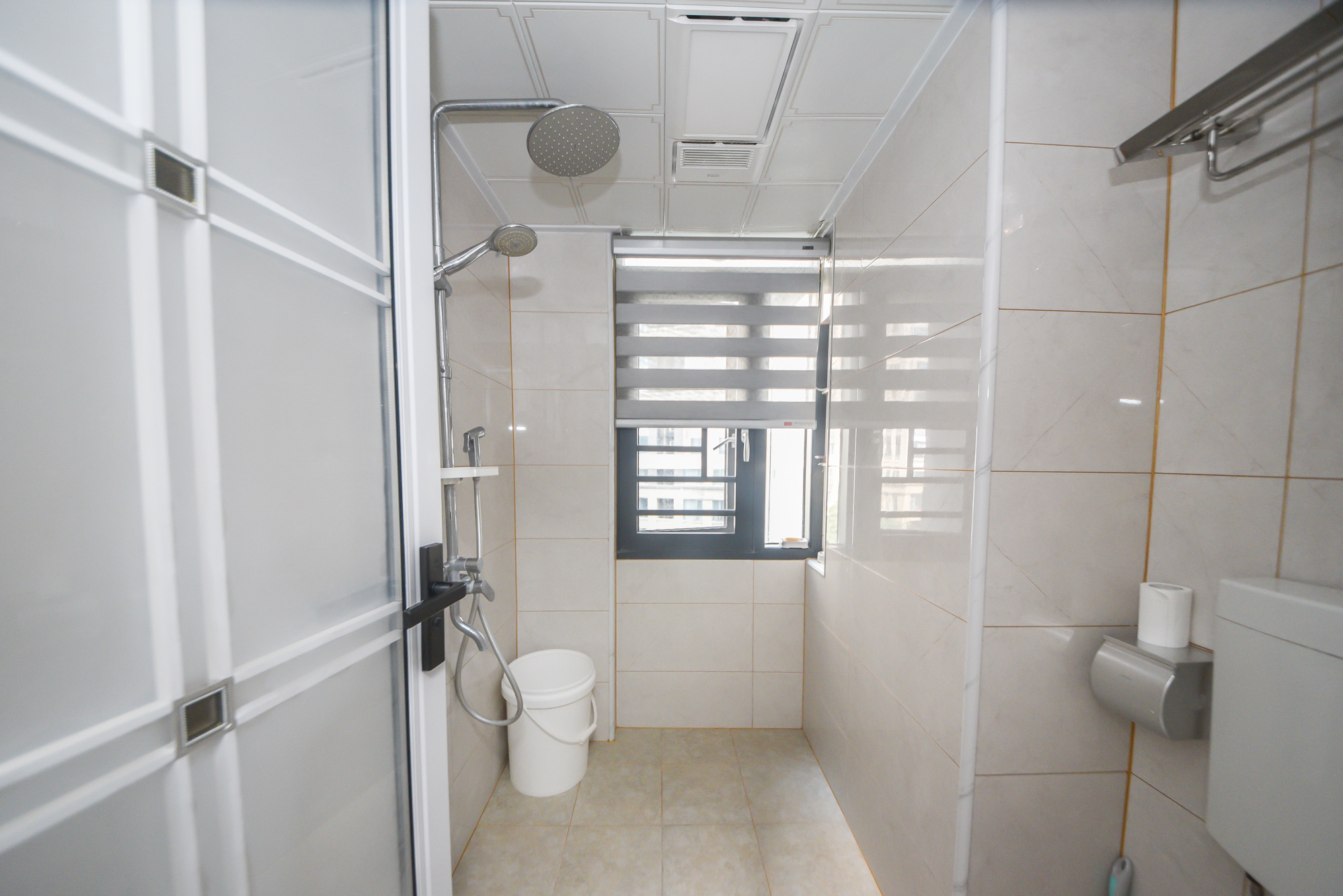 建发中央悦府  4室2厅2卫   235.00万卫生间