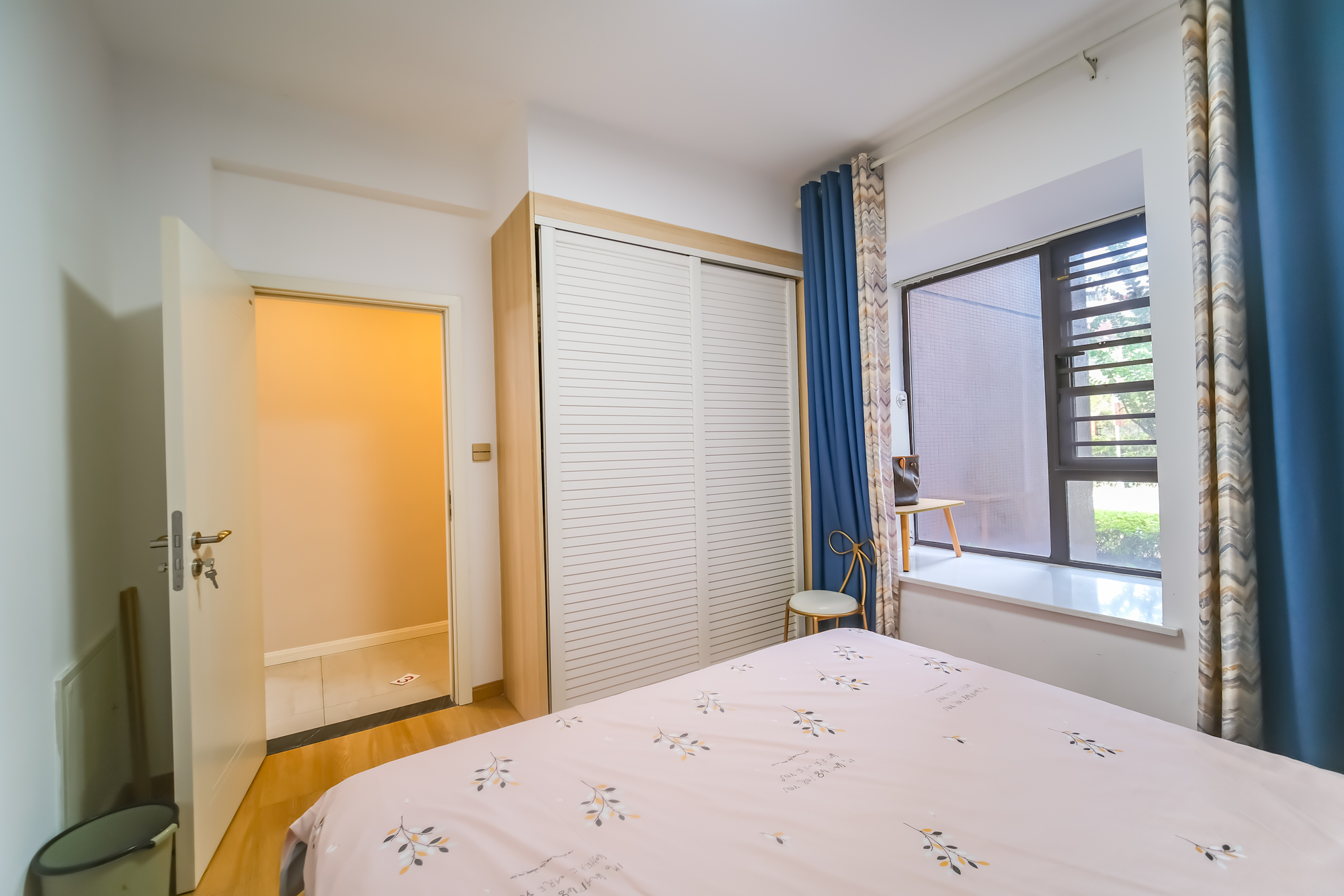 星雅美辰 3室2厅2卫 102.0万 星雅美辰 3室2厅2卫 102.0万卧室