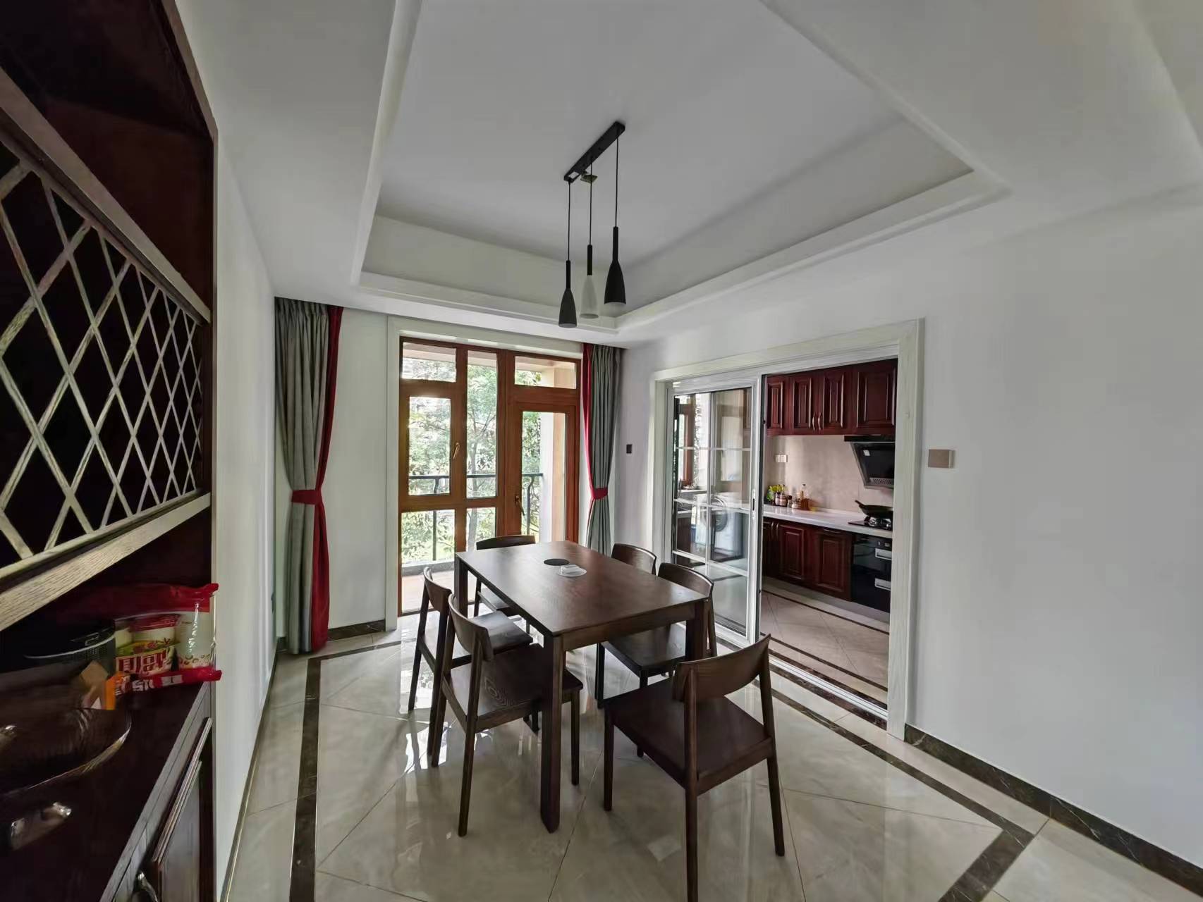 城市公园 3室2厅2卫 102.0万 城市公园 3室2厅2卫 102.0万室内图