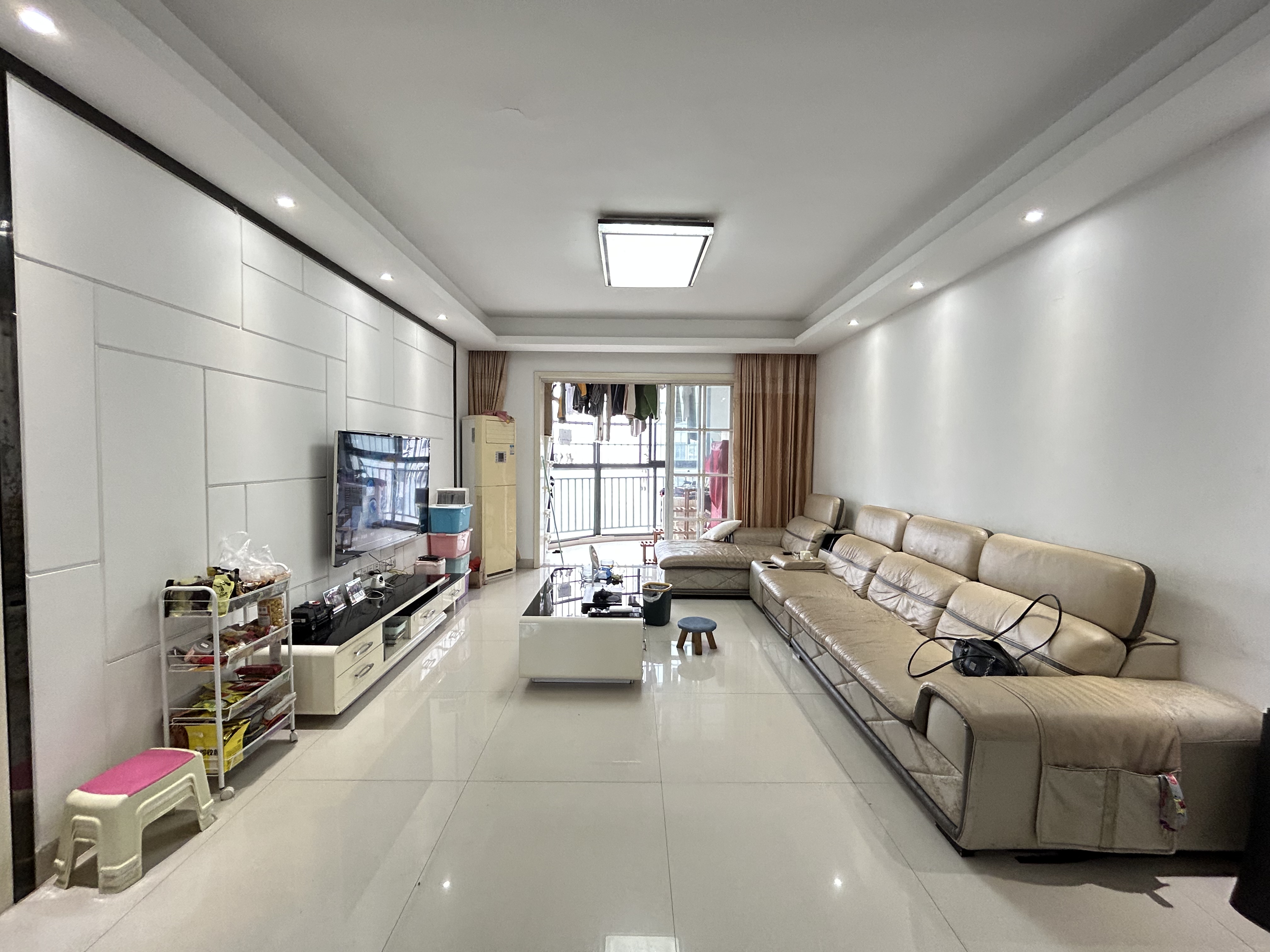 圣华名城建设北路110号 3室2厅2卫 58.0万 圣华名城建设北路110号 3室2厅2卫 58.0万室内图