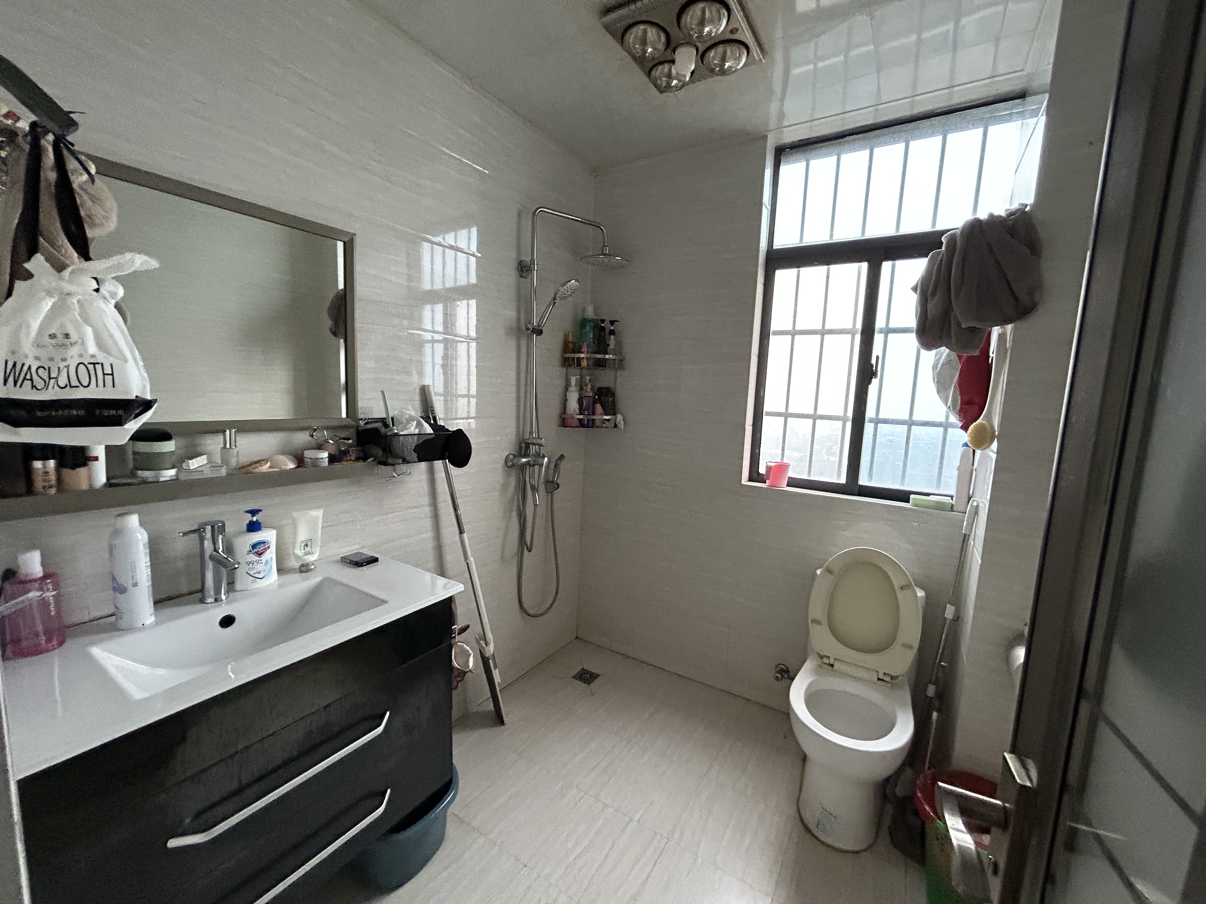 圣华名城建设北路110号 3室2厅2卫 58.0万 圣华名城建设北路110号 3室2厅2卫 58.0万室内图