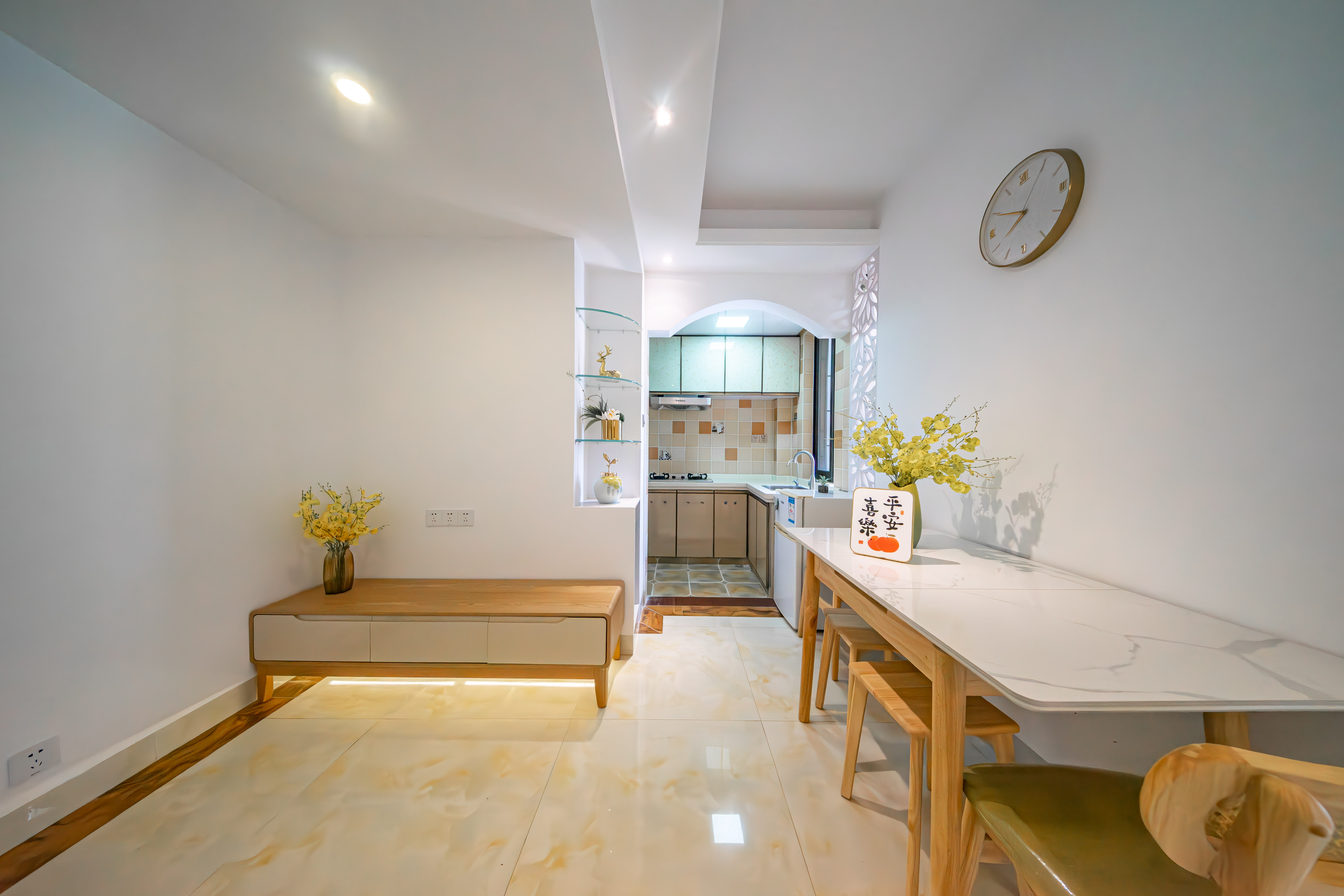 滨河华庭 2室1厅1卫 78.0万 滨河华庭 2室1厅1卫 78.0万客厅