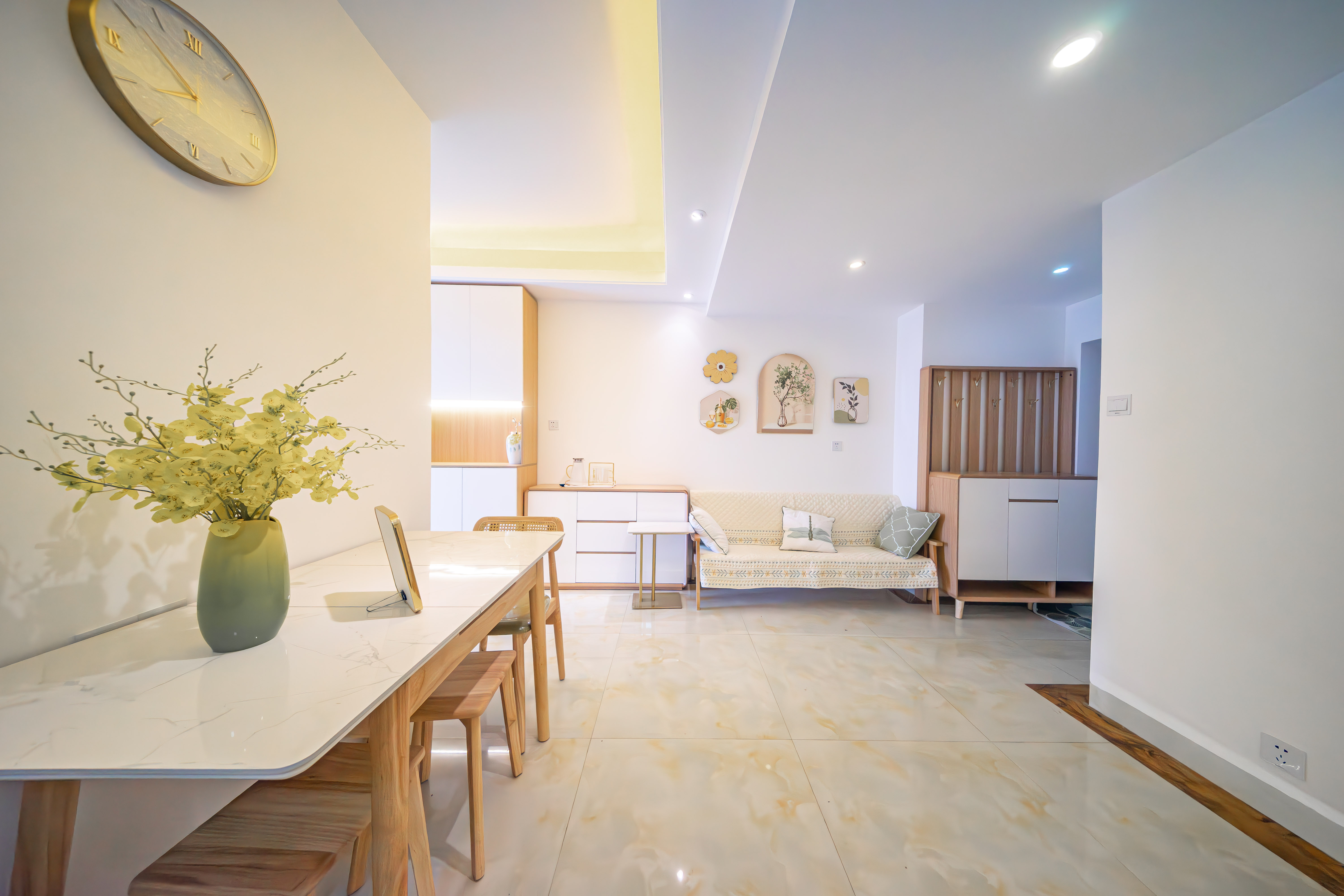 滨河华庭 2室1厅1卫 78.0万 滨河华庭 2室1厅1卫 78.0万客厅