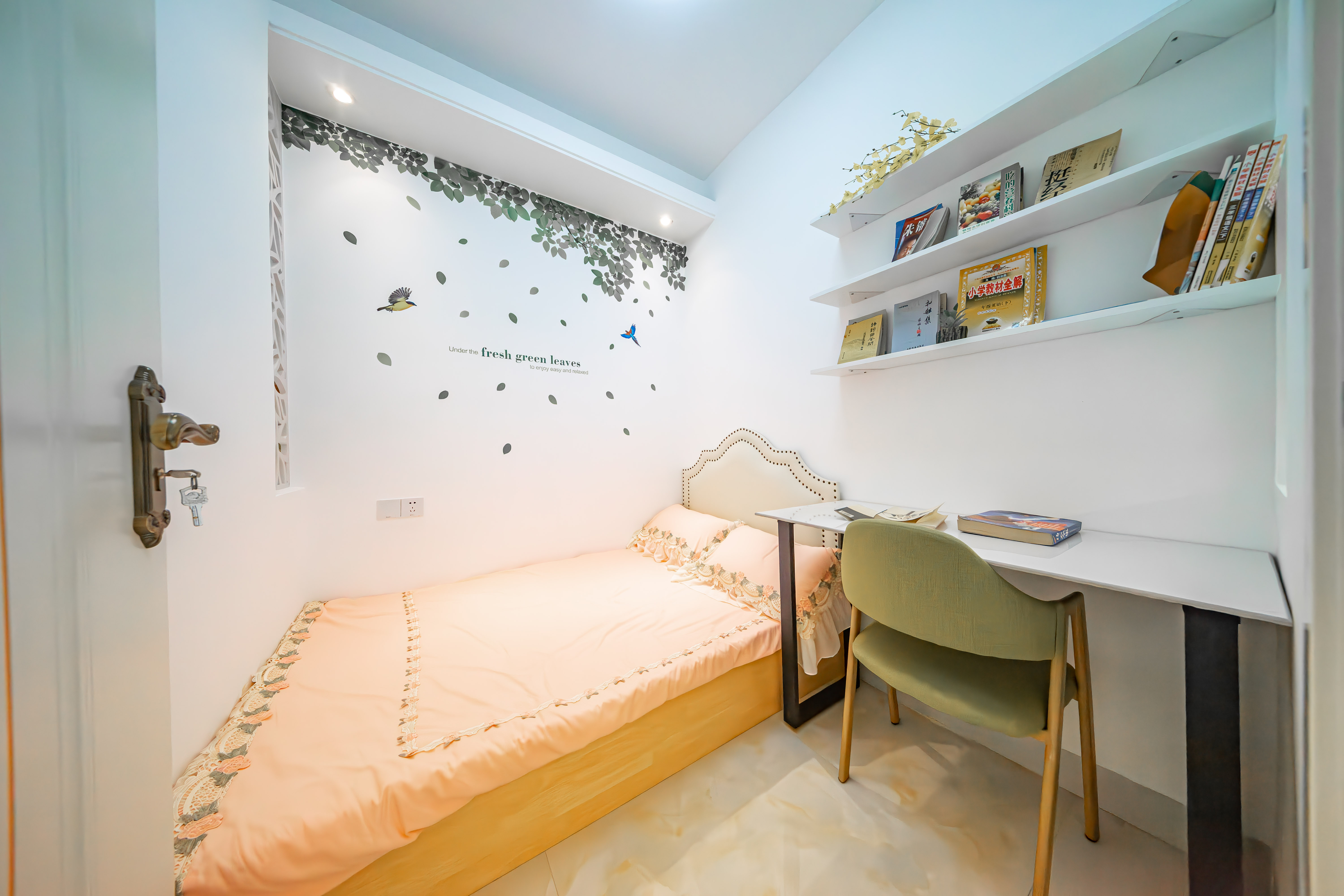 滨河华庭 2室1厅1卫 78.0万 滨河华庭 2室1厅1卫 78.0万卧室