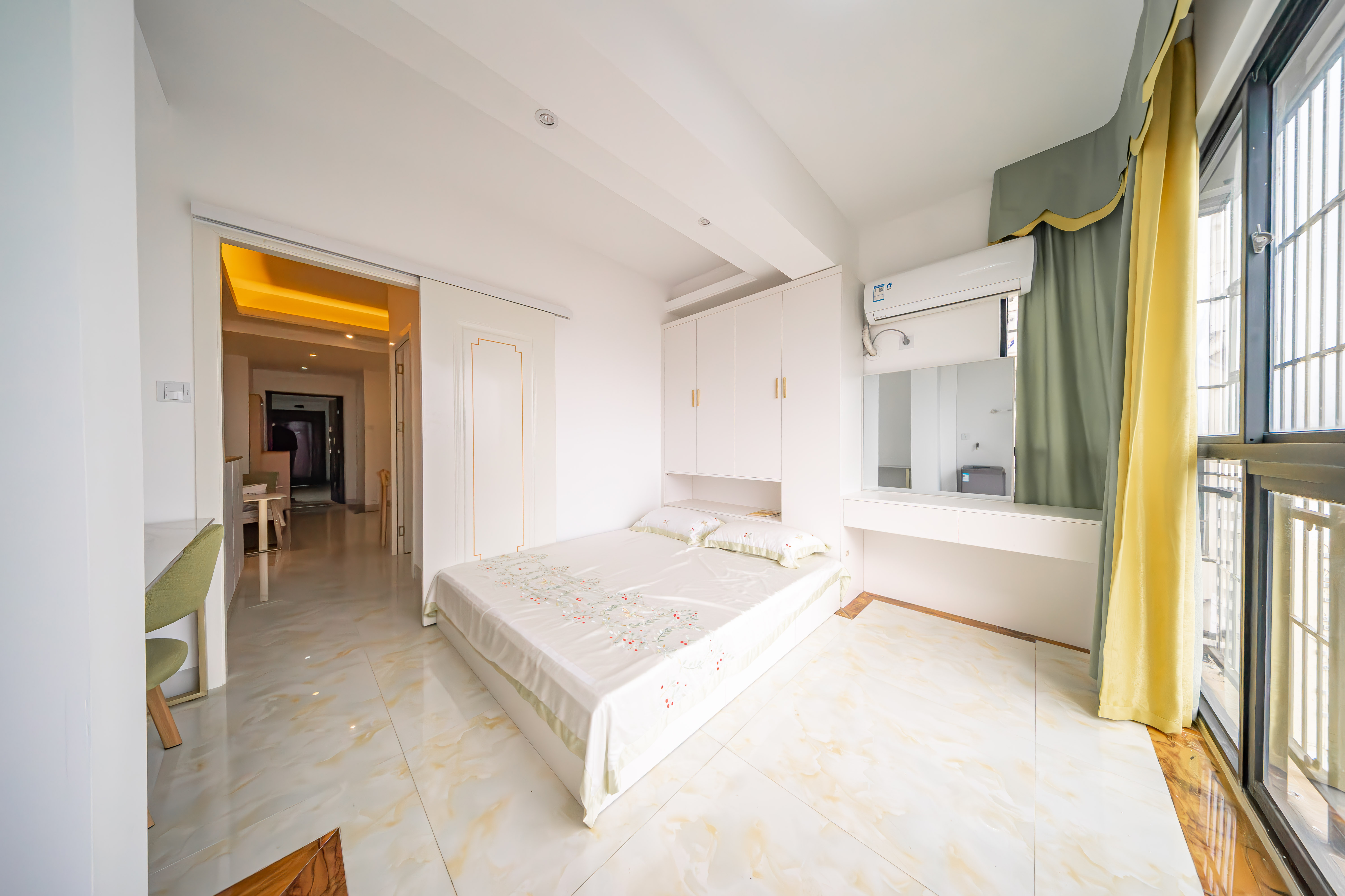 滨河华庭 2室1厅1卫 78.0万 滨河华庭 2室1厅1卫 78.0万卧室