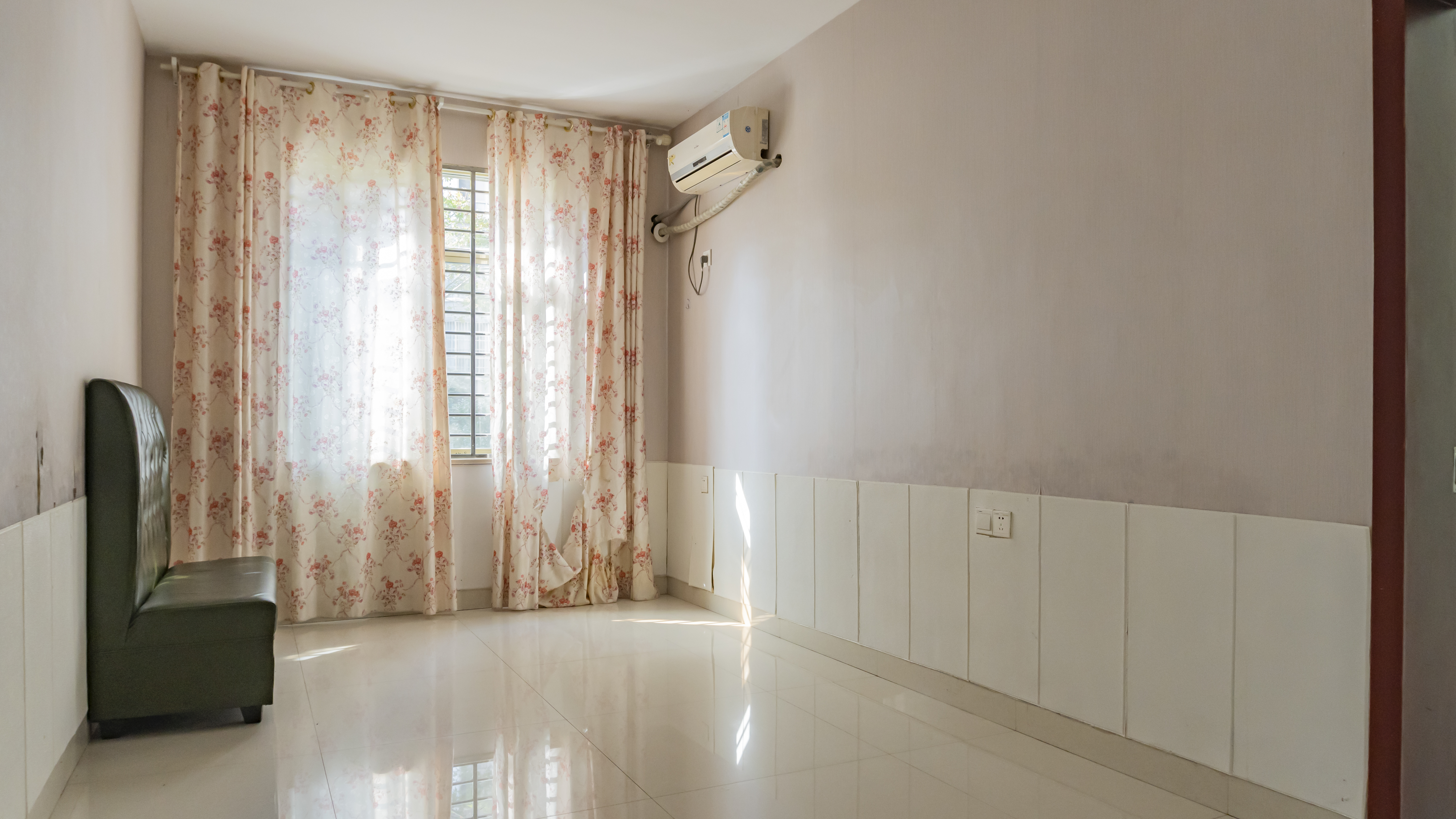 中天国际花园  3室3厅2卫    69.8万 中天国际花园  3室3厅2卫    69.8万室内图