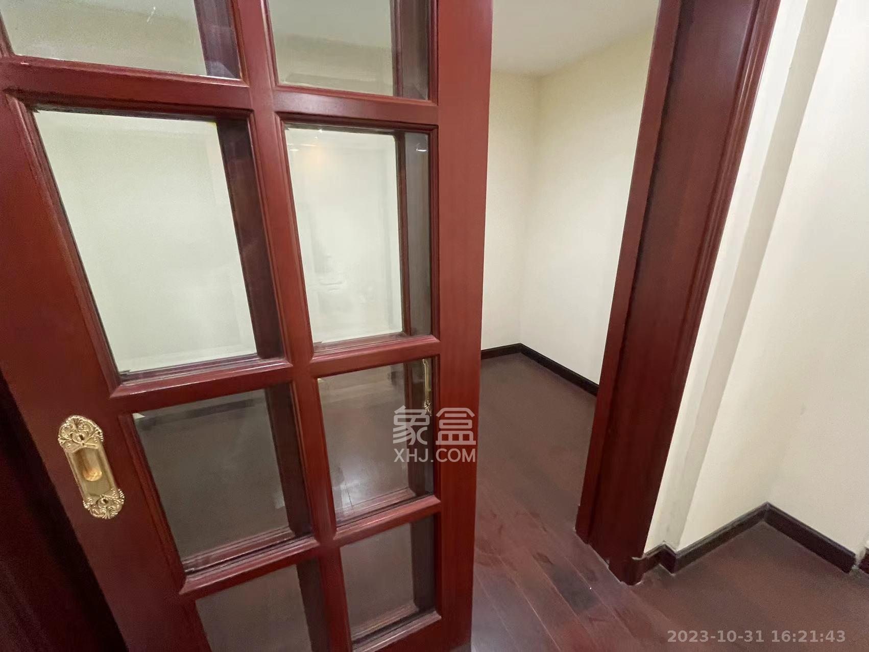 恒大名都  4室2厅2卫   3800.00元/月室内图