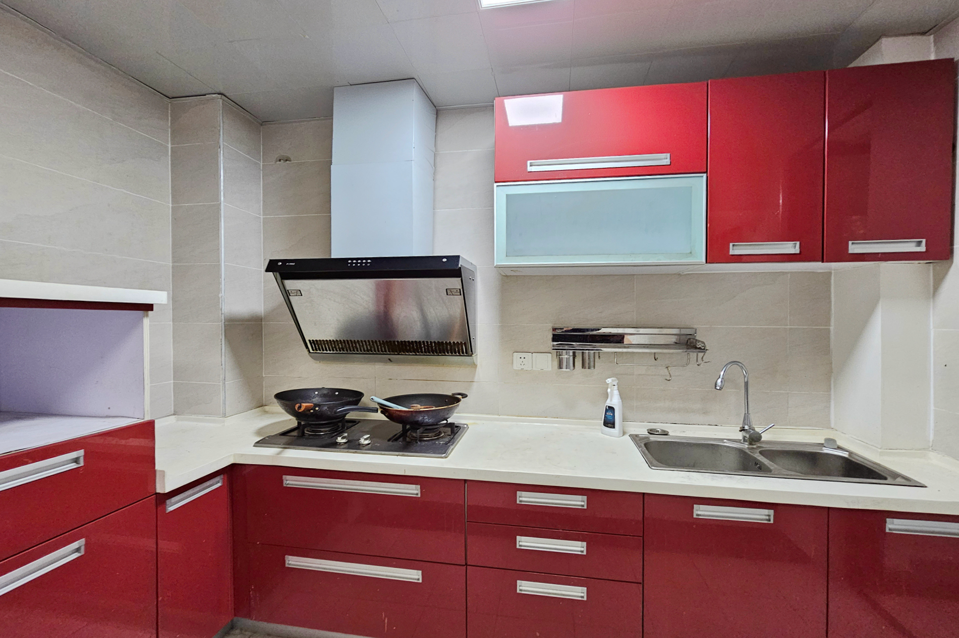 西街花园 3室2厅2卫 143.0万 西街花园 3室2厅2卫 143.0万厨房