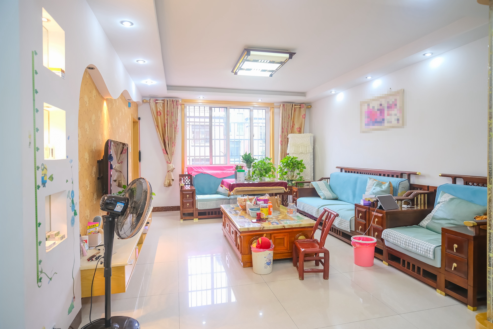 山水湾 3室2厅2卫 63.8万 山水湾 3室2厅2卫 63.8万客厅