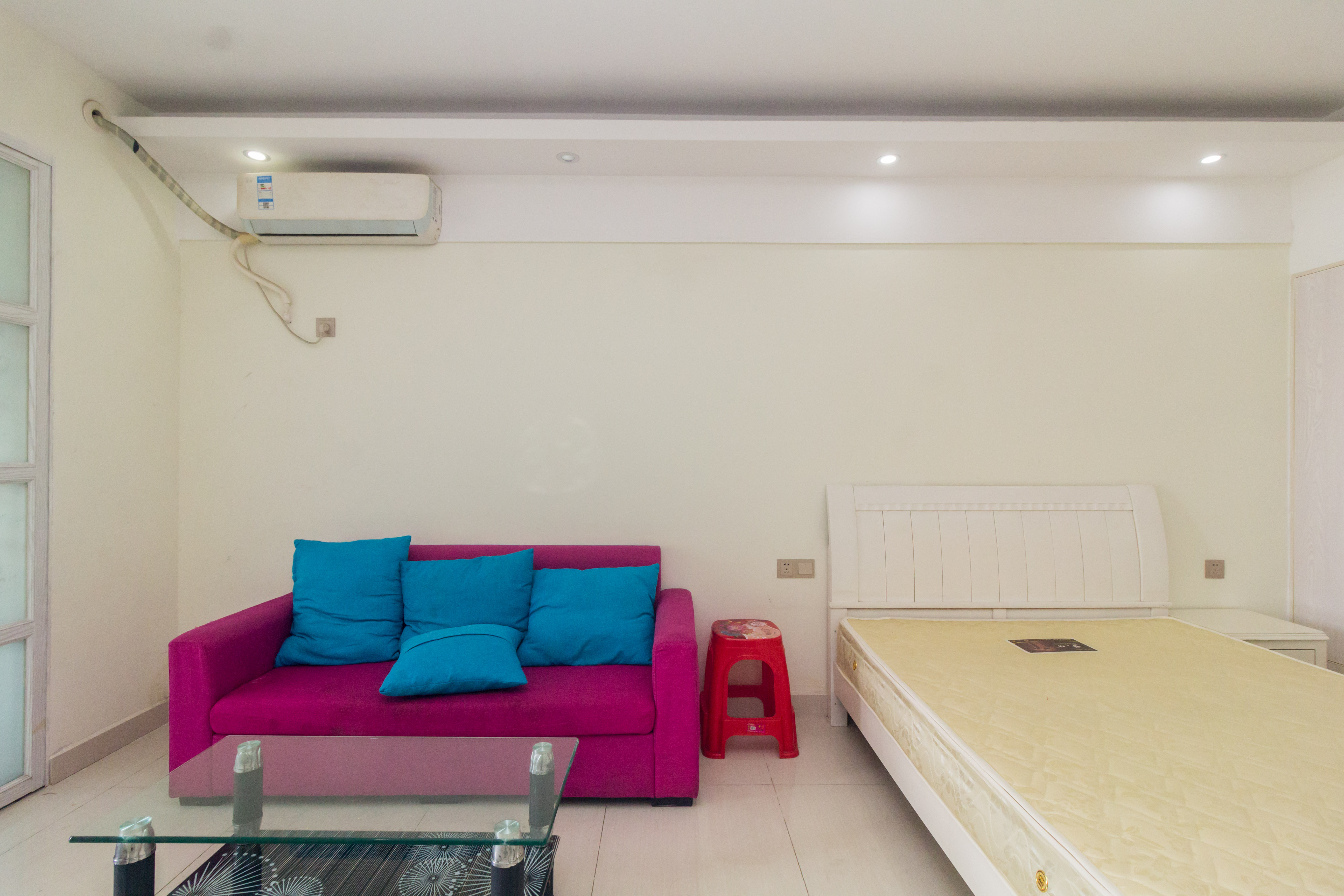 新远时代  1室1厅1卫    16.8万客厅