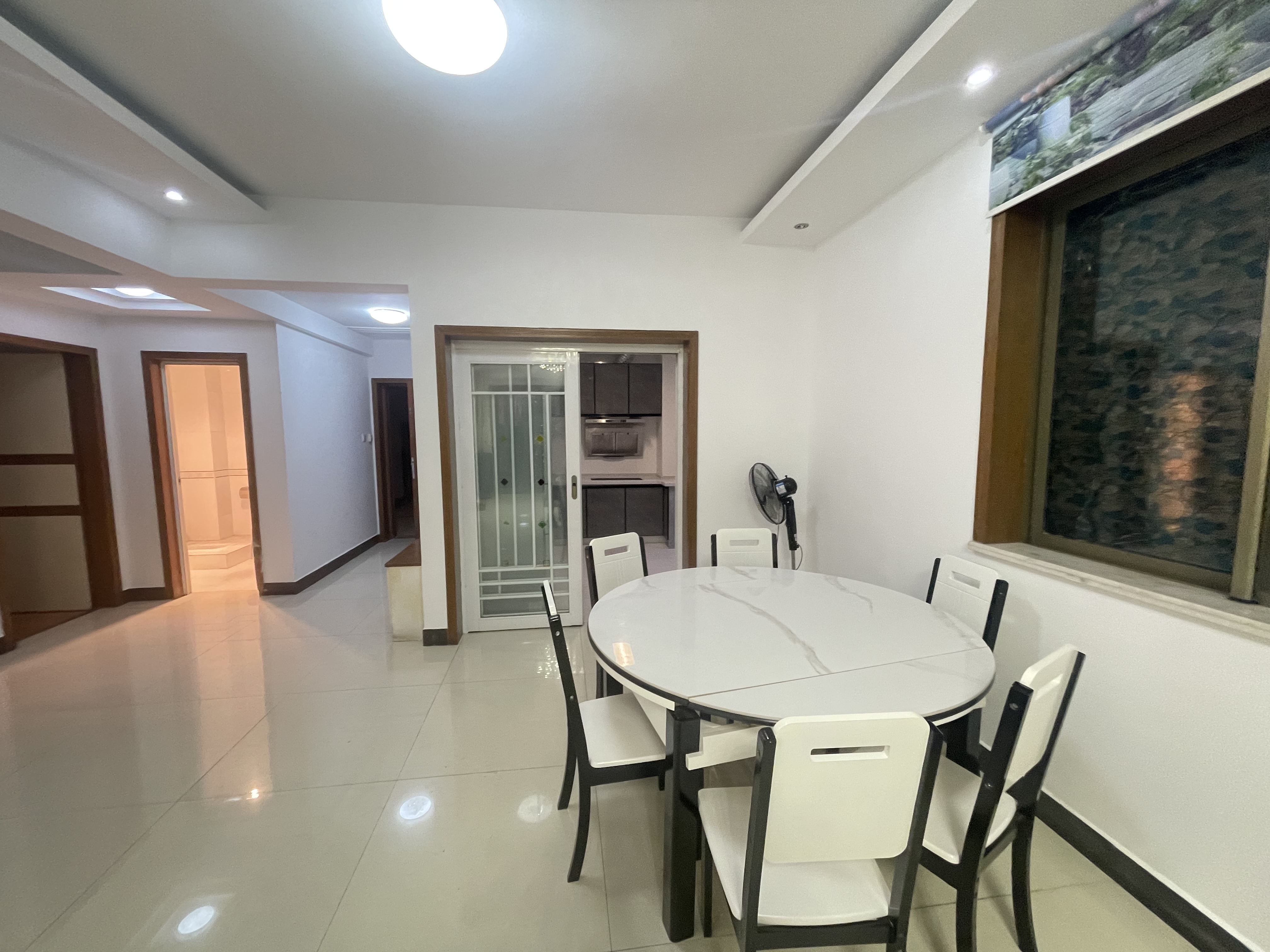 时尚新天地(平和堂) 3室2厅2卫 88.8万 时尚新天地(平和堂) 3室2厅2卫 88.8万室内图