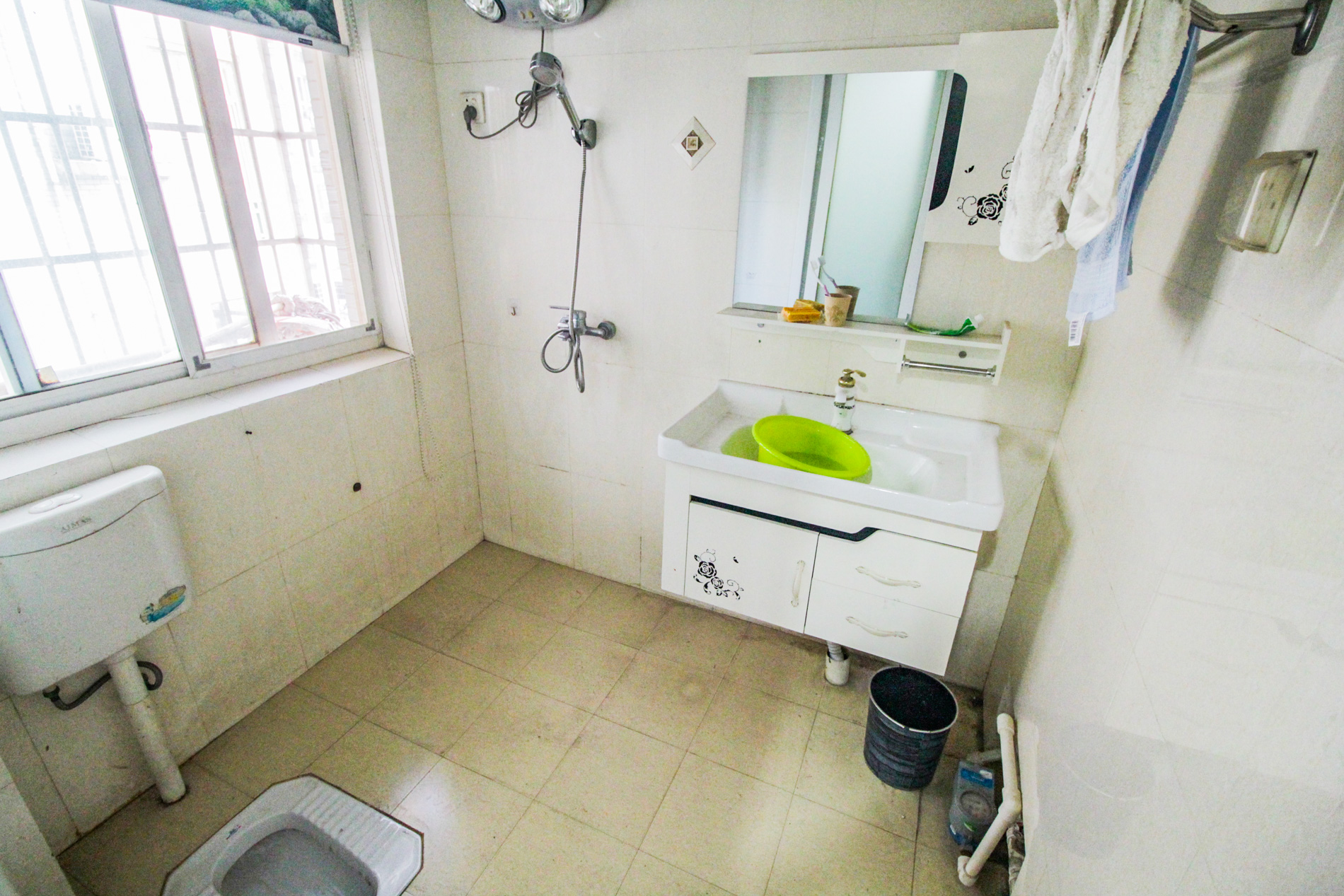 中建桂苑  3室2厅2卫   108.00万卫生间