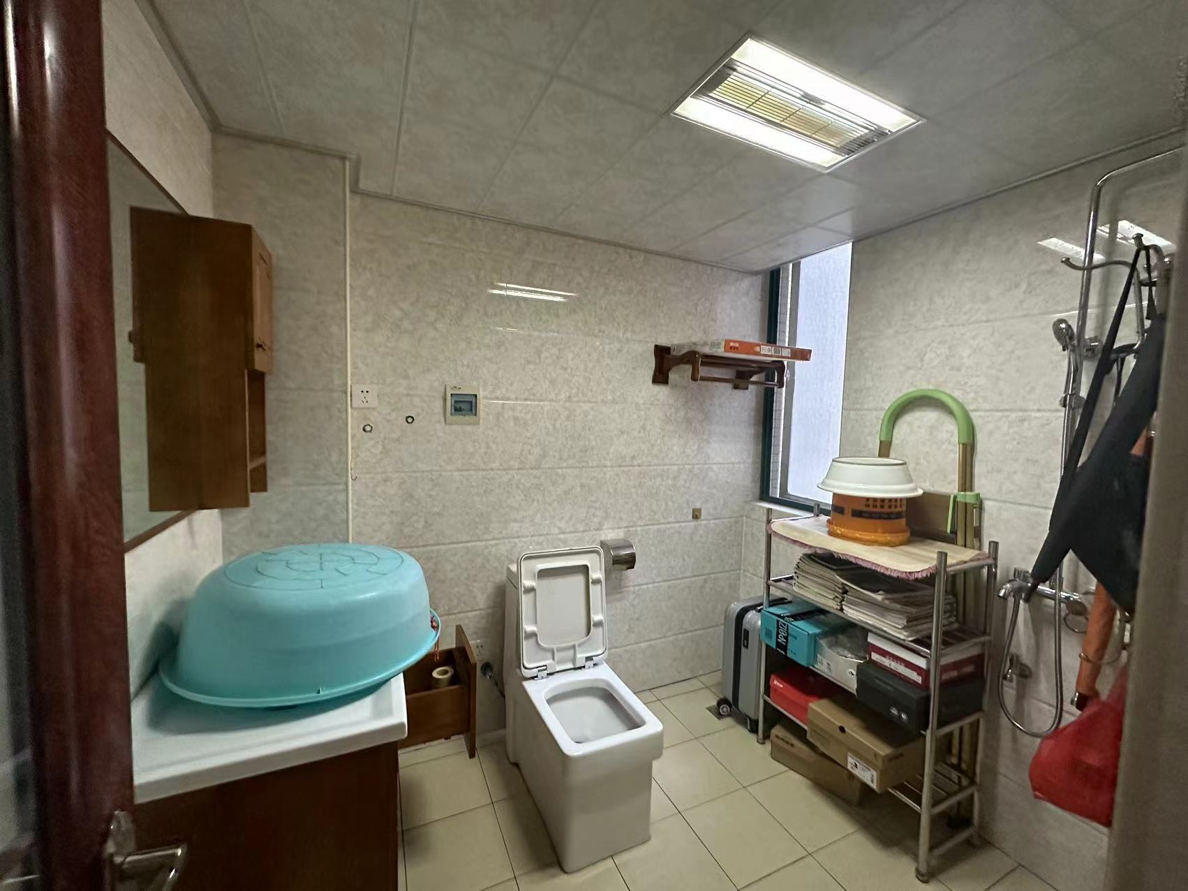 亲亲家园  4室2厅2卫    98.0万 亲亲家园  4室2厅2卫    98.0万室内图