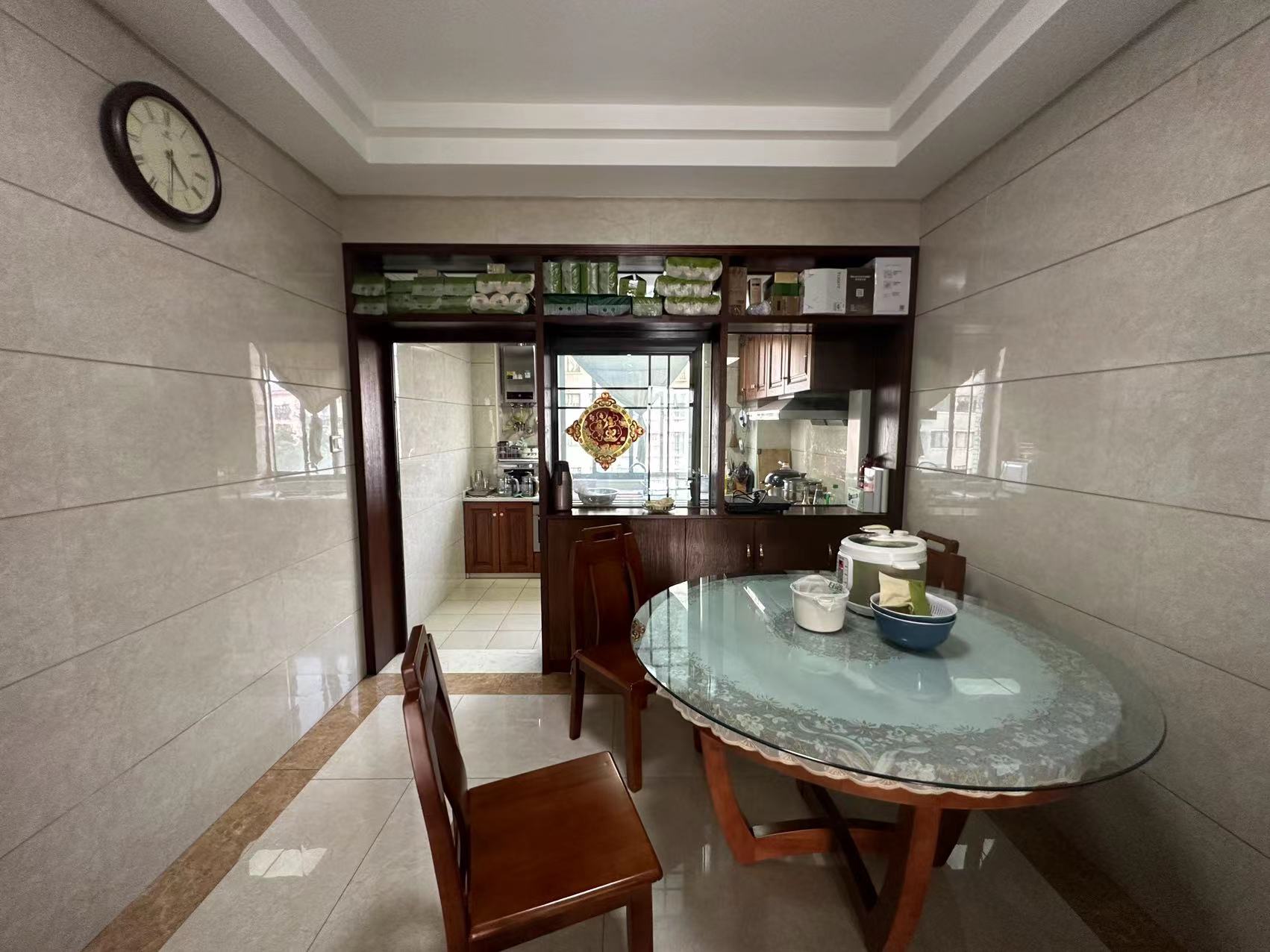 亲亲家园  4室2厅2卫    98.0万 亲亲家园  4室2厅2卫    98.0万室内图