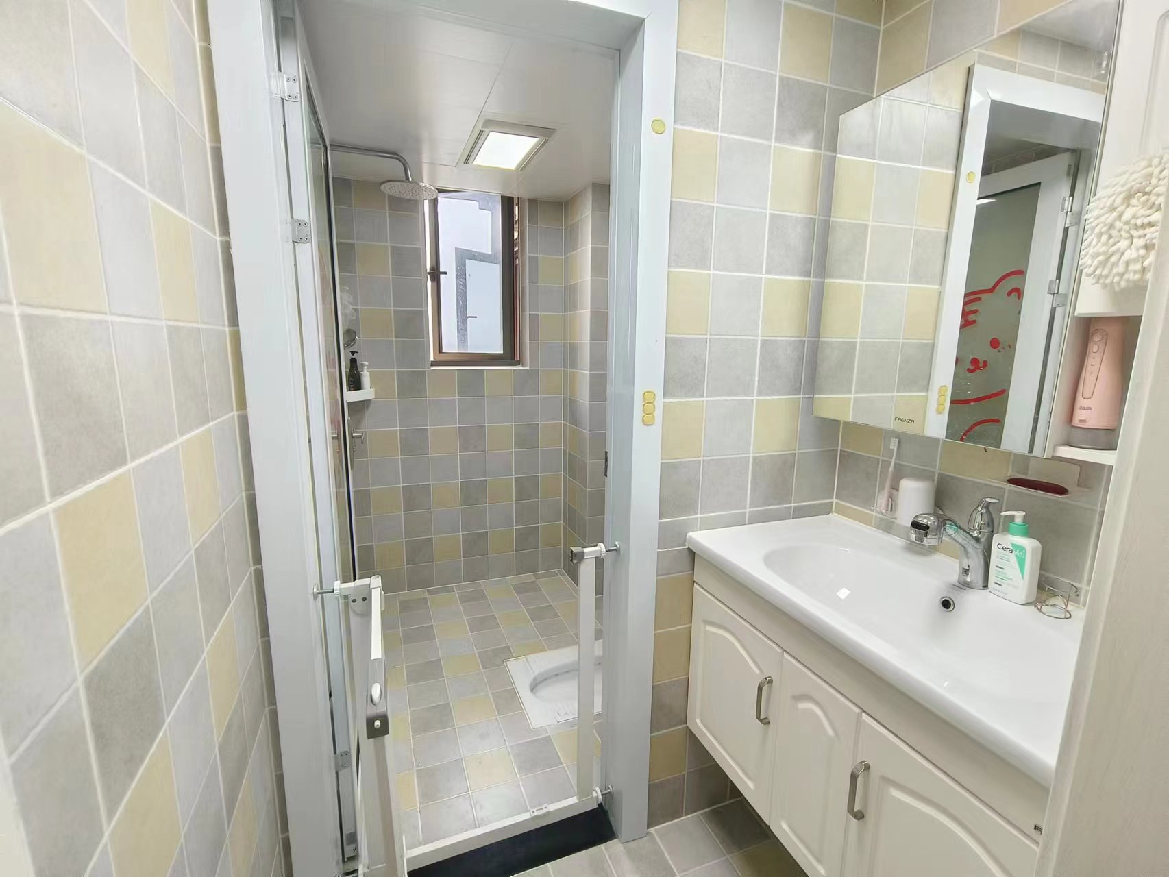 凯风珑城 4室2厅2卫 75.0万 凯风珑城 4室2厅2卫 75.0万室内图