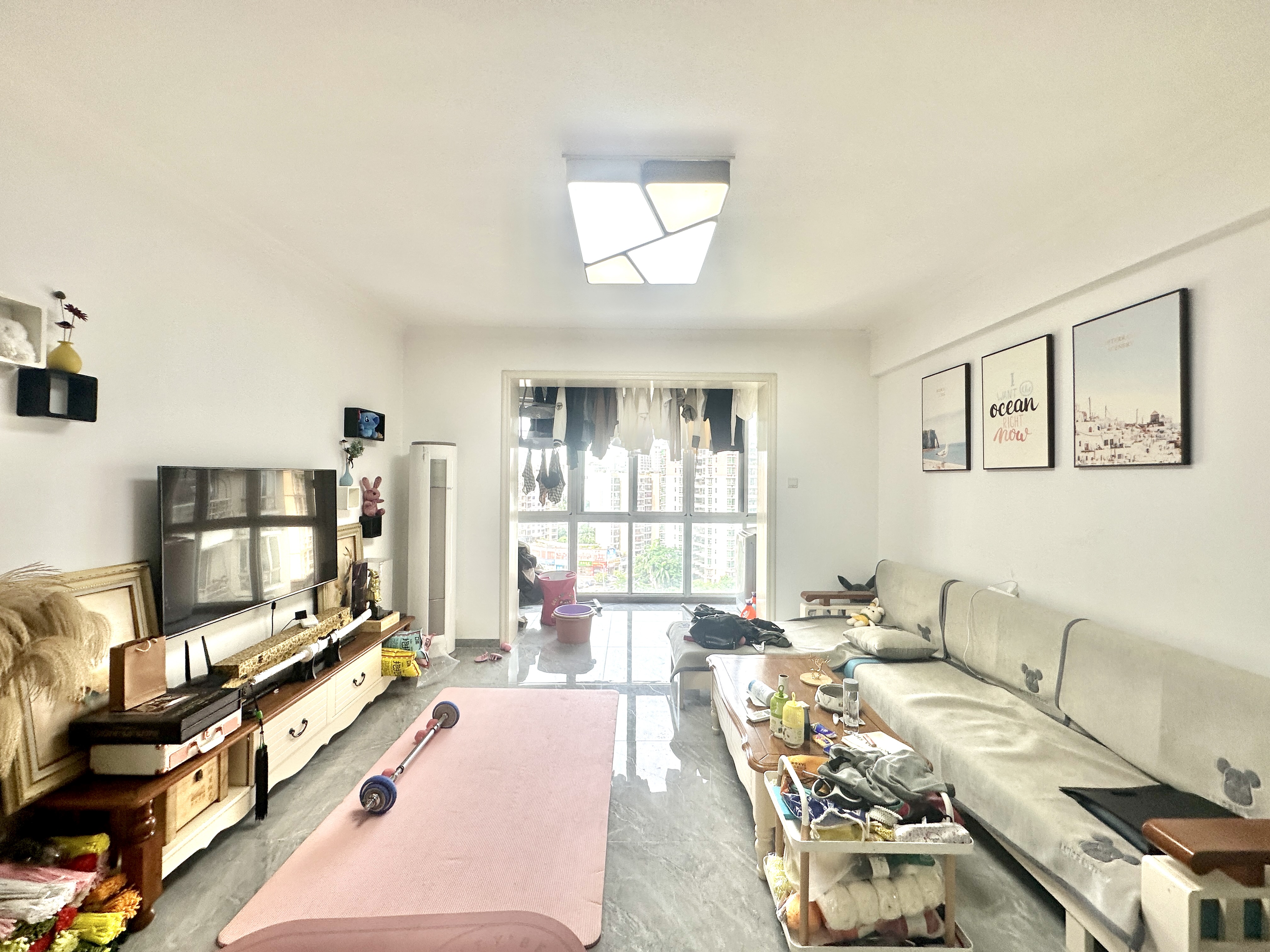 金域湾畔 2室2厅1卫 188.0万 金域湾畔 2室2厅1卫 188.0万客厅