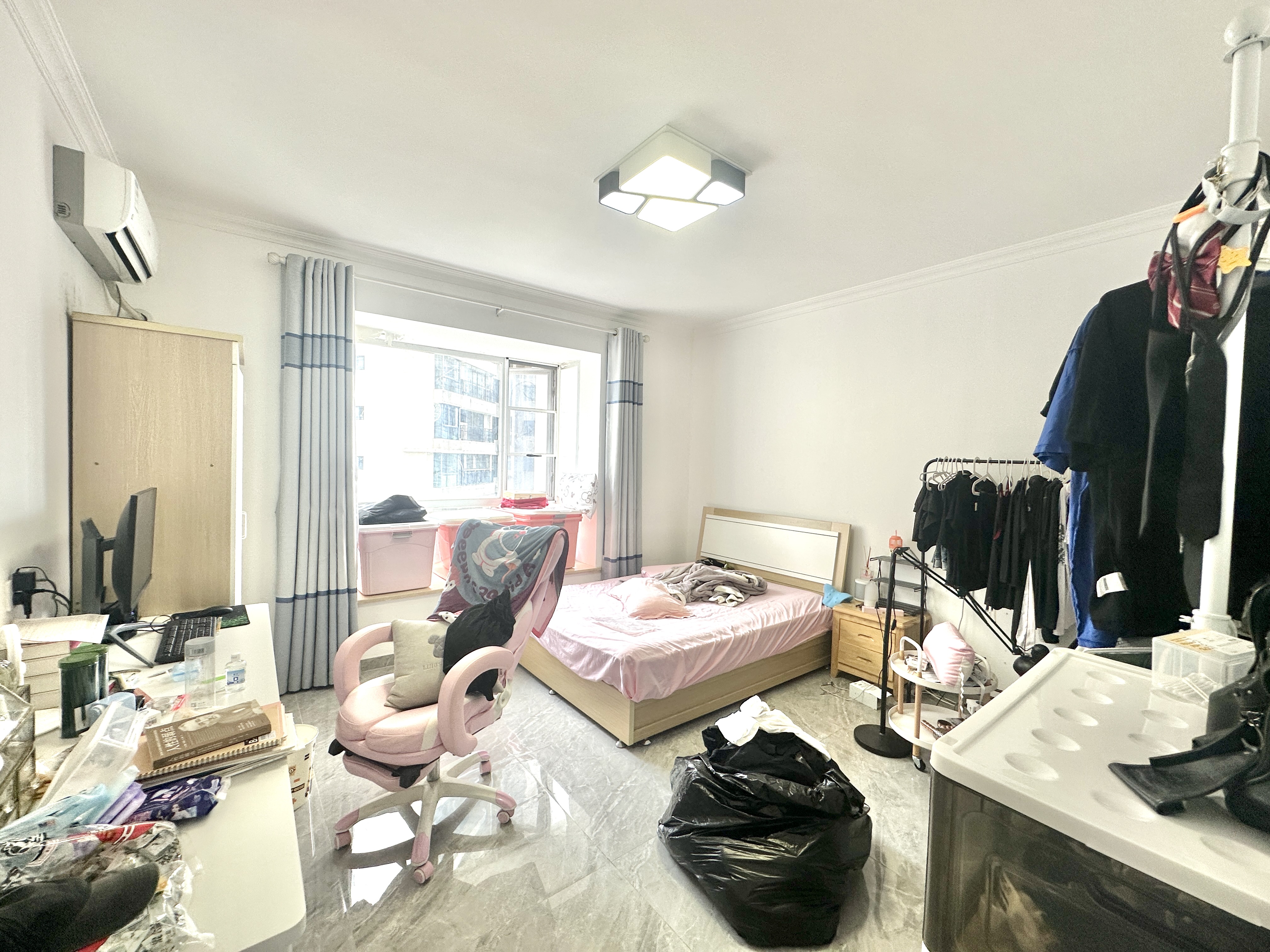 金域湾畔 2室2厅1卫 188.0万 金域湾畔 2室2厅1卫 188.0万卧室