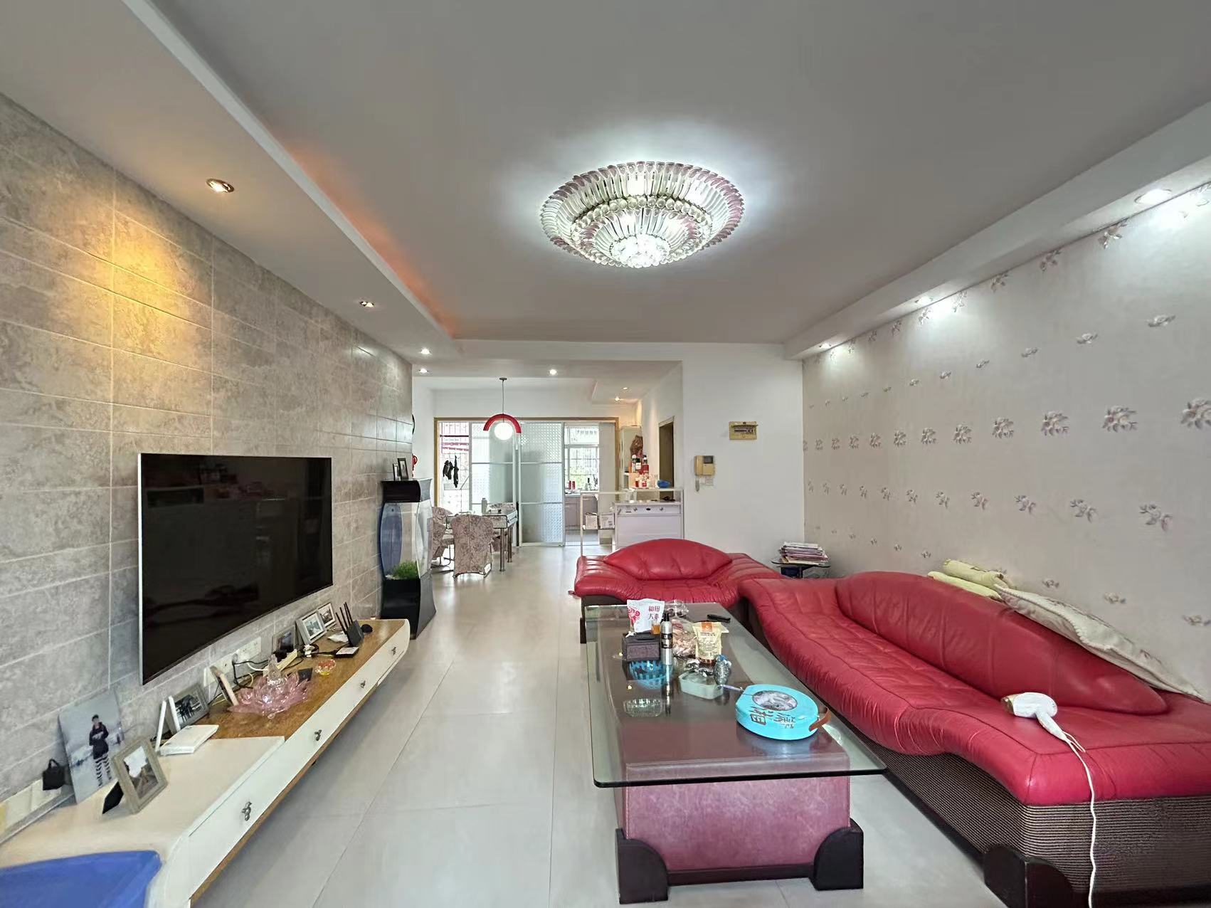 珠江丽园 4室2厅2卫 55.8万 珠江丽园 4室2厅2卫 55.8万室内图