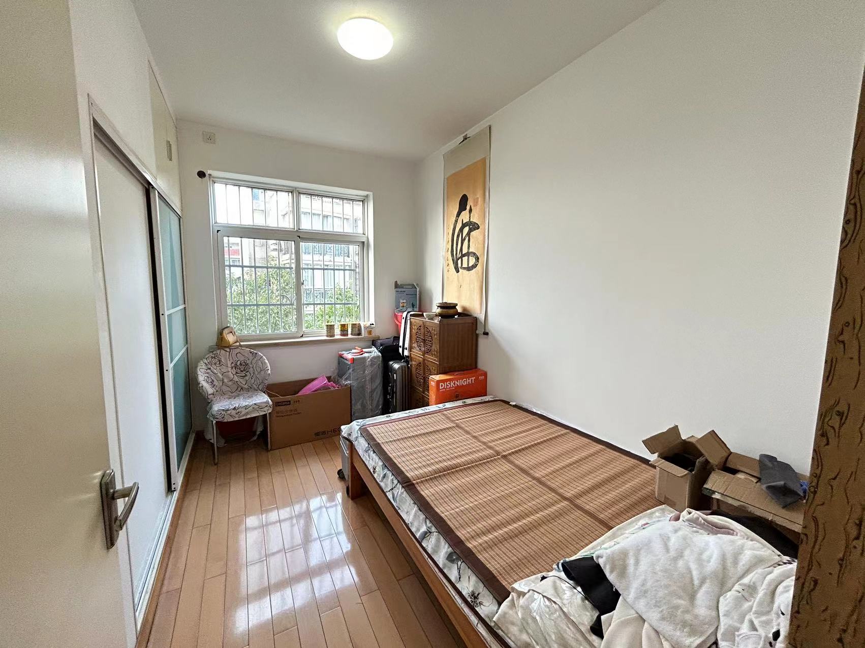 珠江丽园 4室2厅2卫 55.8万 珠江丽园 4室2厅2卫 55.8万室内图