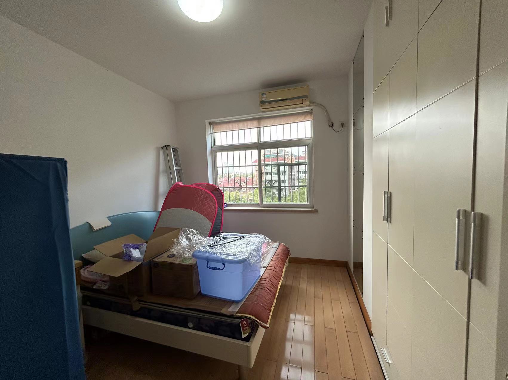 珠江丽园 4室2厅2卫 55.8万 珠江丽园 4室2厅2卫 55.8万室内图