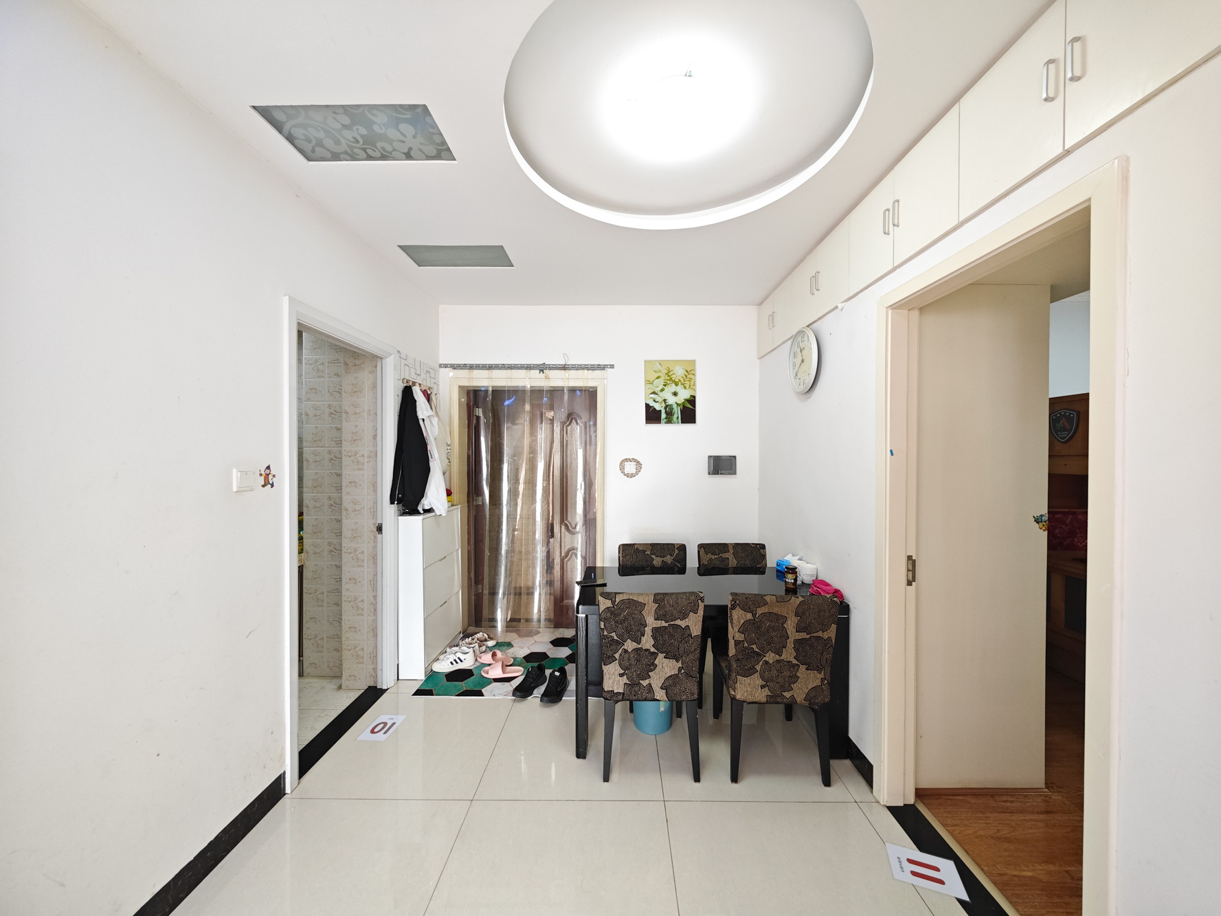 五矿万境水岸一期(万境水岸嘉苑) 2室2厅1卫 83.0万 五矿万境水岸一期(万境水岸嘉苑) 2室2厅1卫 83.0万客厅