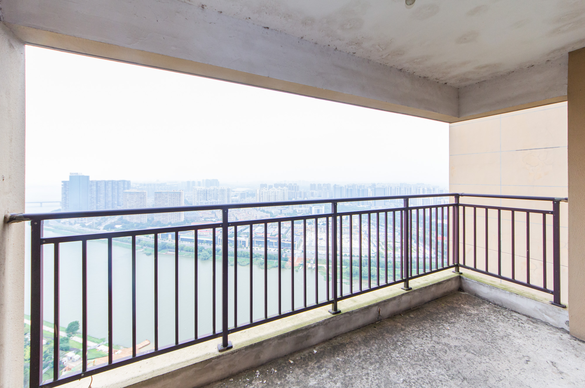 北辰三角洲C3区  3室2厅2卫    186.0万 北辰三角洲C3区  3室2厅2卫    186.0万阳台