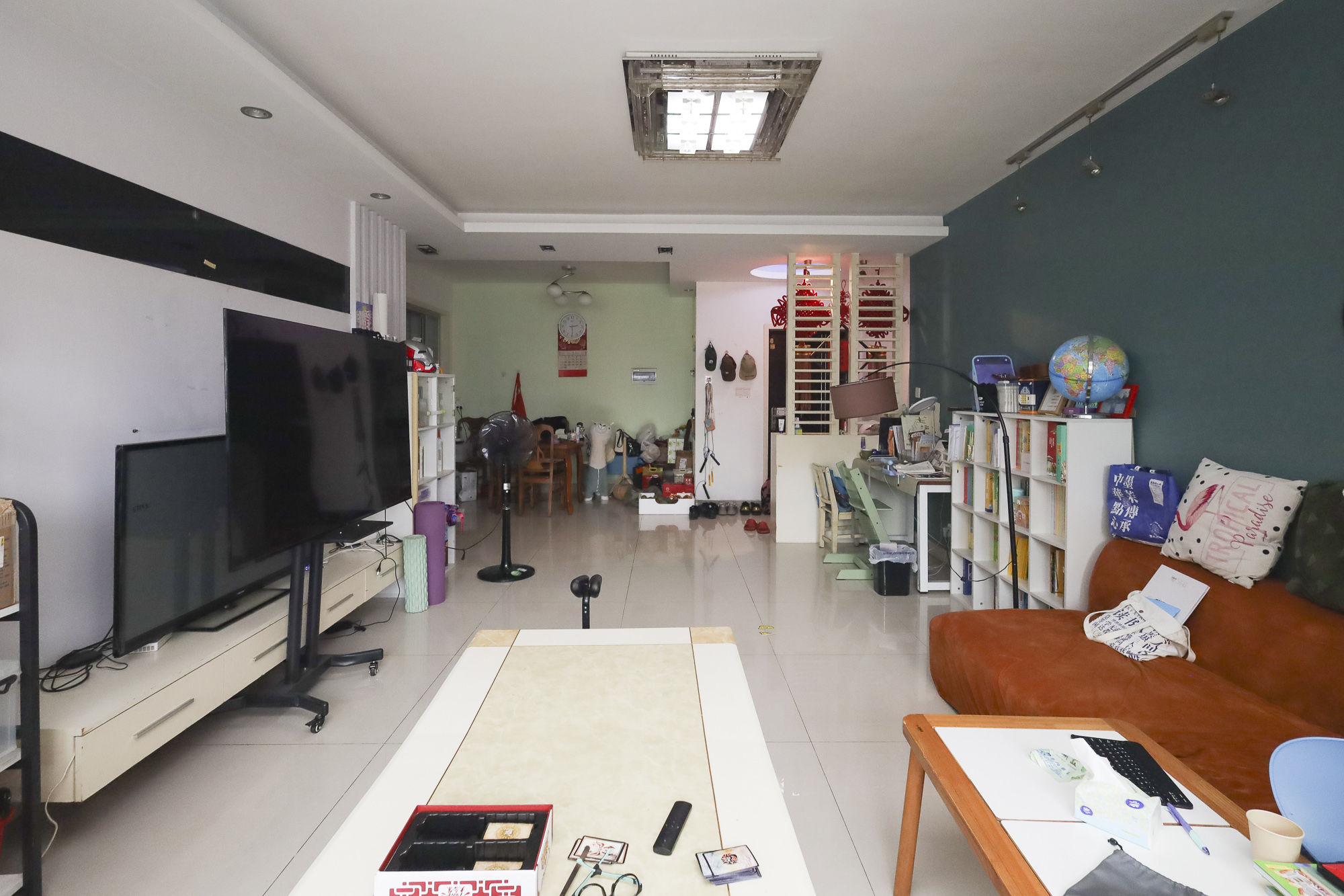 星蓝湾  3室2厅2卫    130.0万客厅