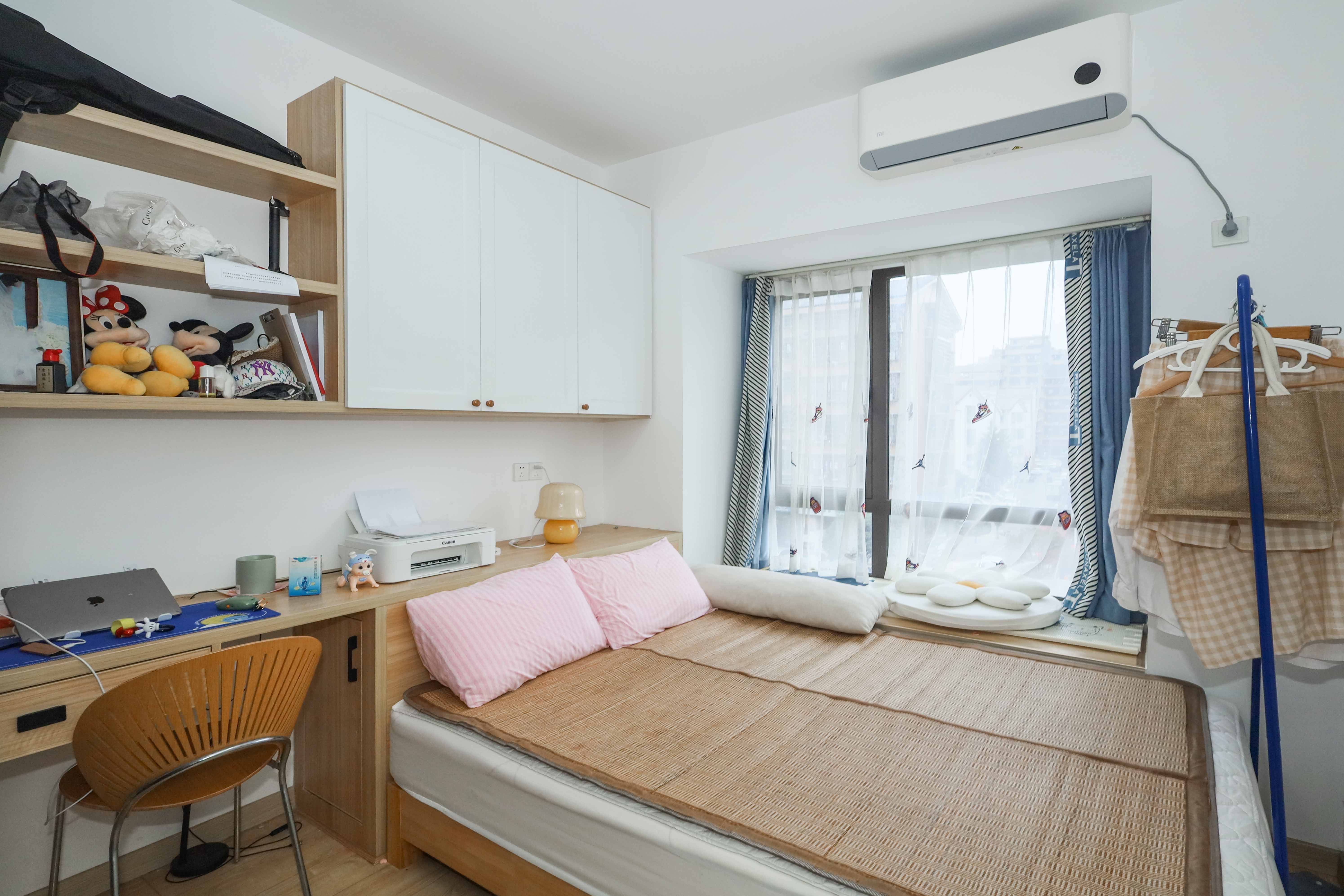 梅溪盛荟  3室2厅2卫   148.00万卧室