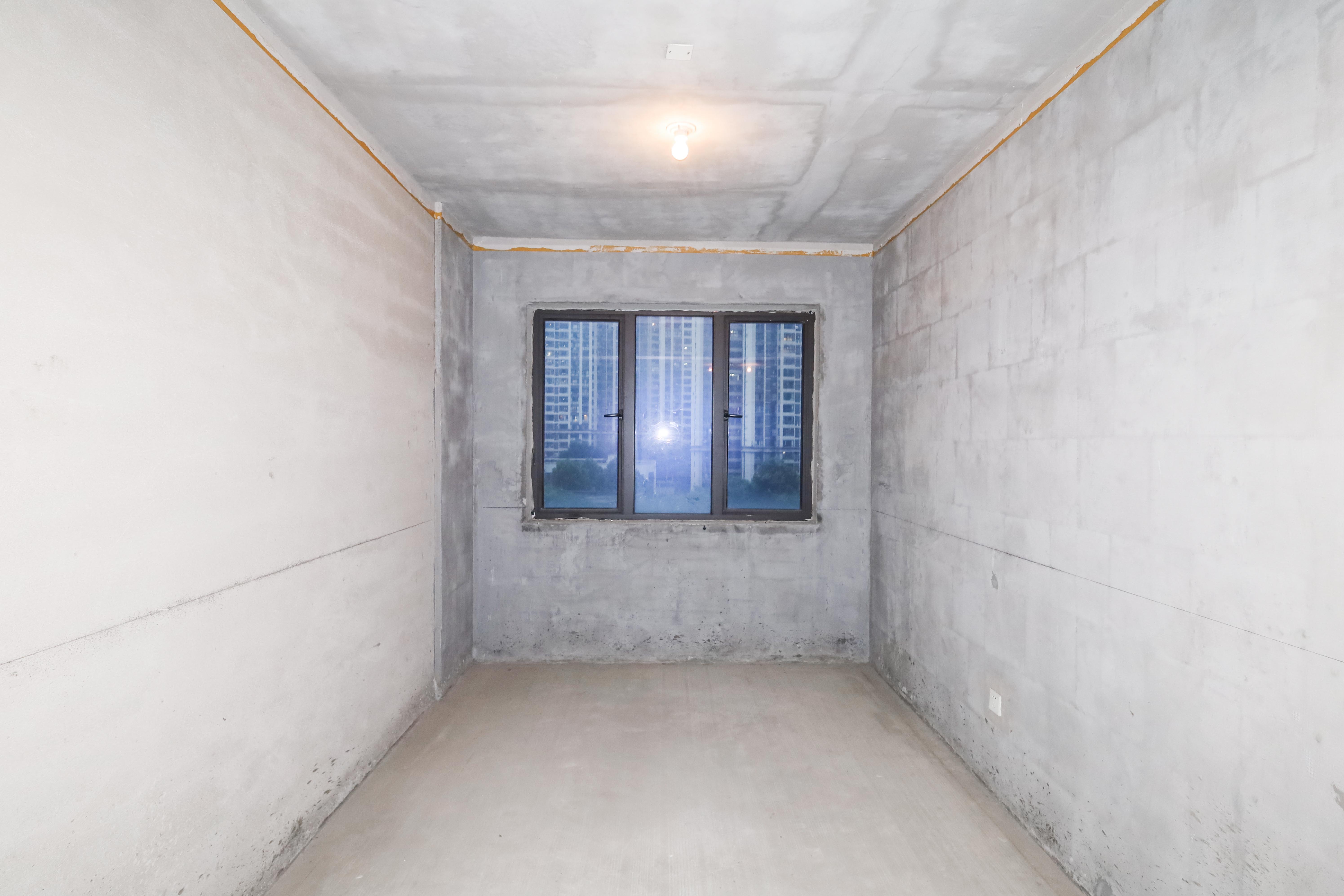 中国铁建梅溪青秀二期  4室2厅2卫   222.00万客厅