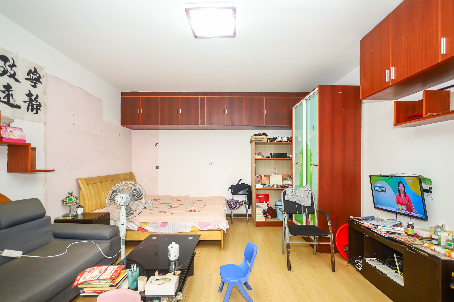 明城公寓 1室1厅1卫 20.8万 明城公寓 1室1厅1卫 20.8万客厅