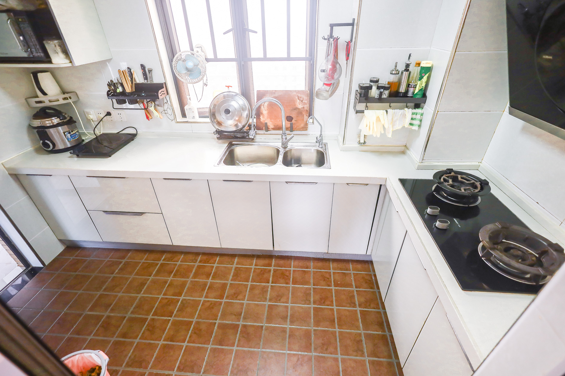 深业睿城 3室2厅2卫 92.8万 深业睿城 3室2厅2卫 92.8万厨房