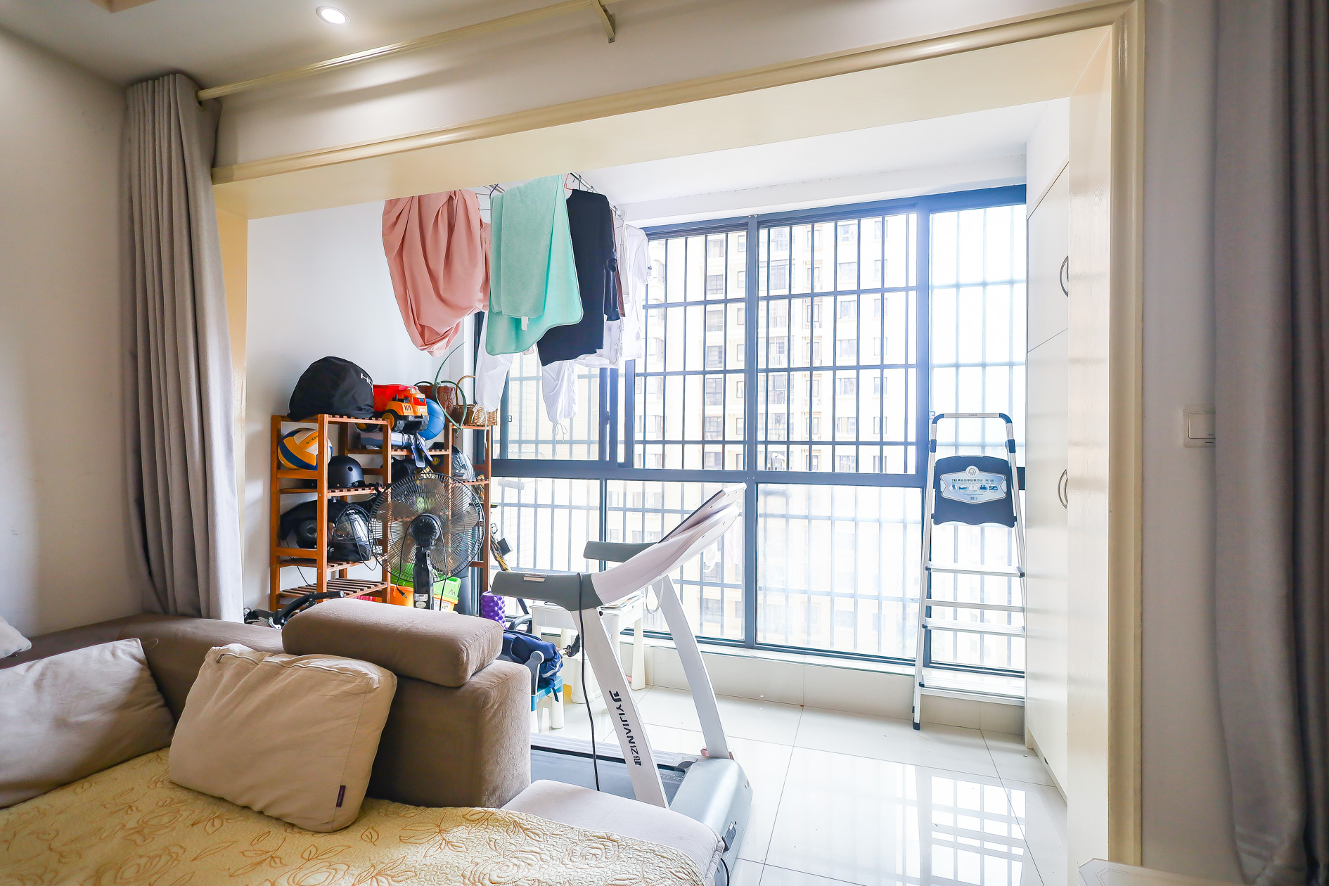 深业睿城 3室2厅2卫 92.8万 深业睿城 3室2厅2卫 92.8万阳台