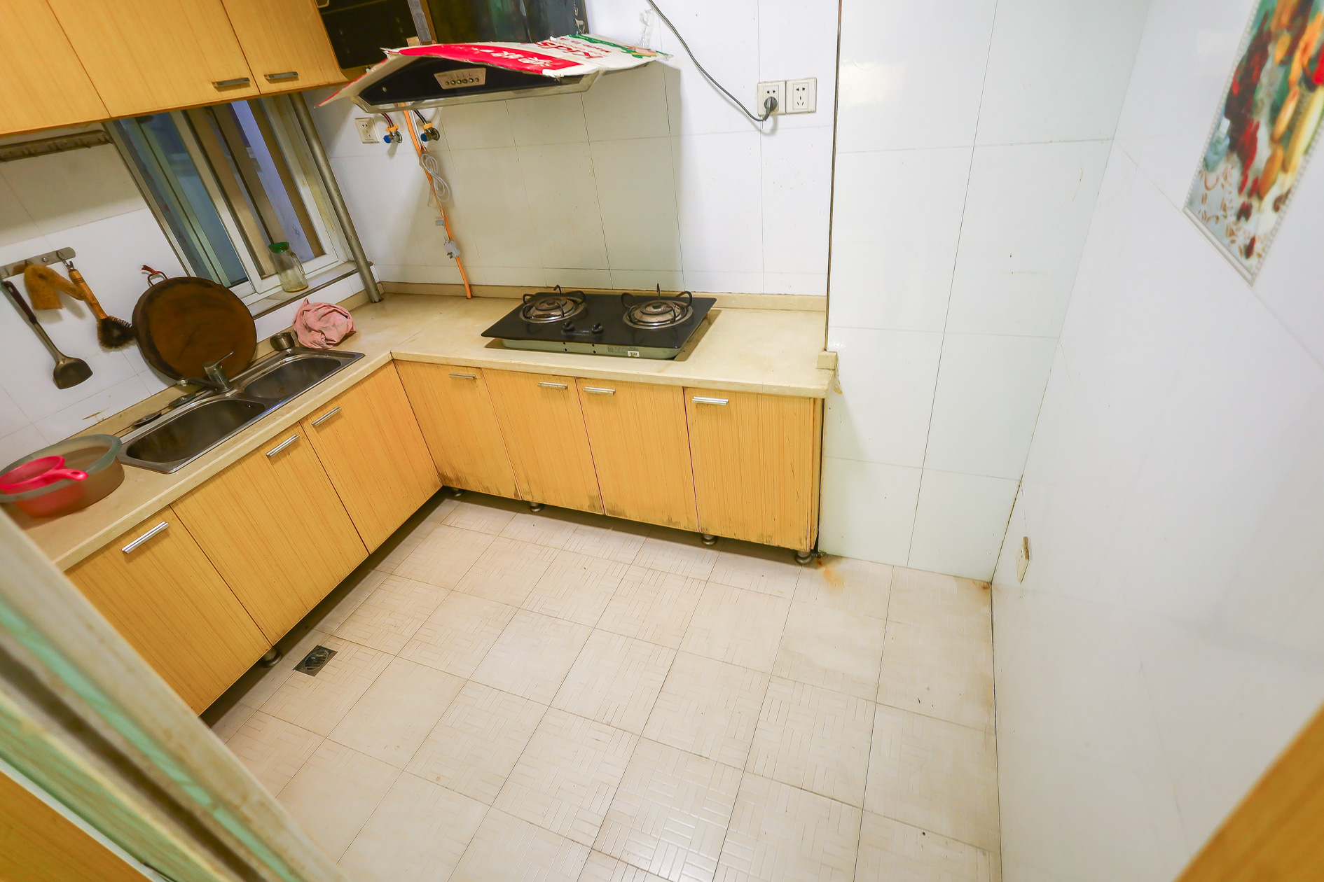 荣鑫家园 3室2厅2卫 55.0万 荣鑫家园 3室2厅2卫 55.0万厨房