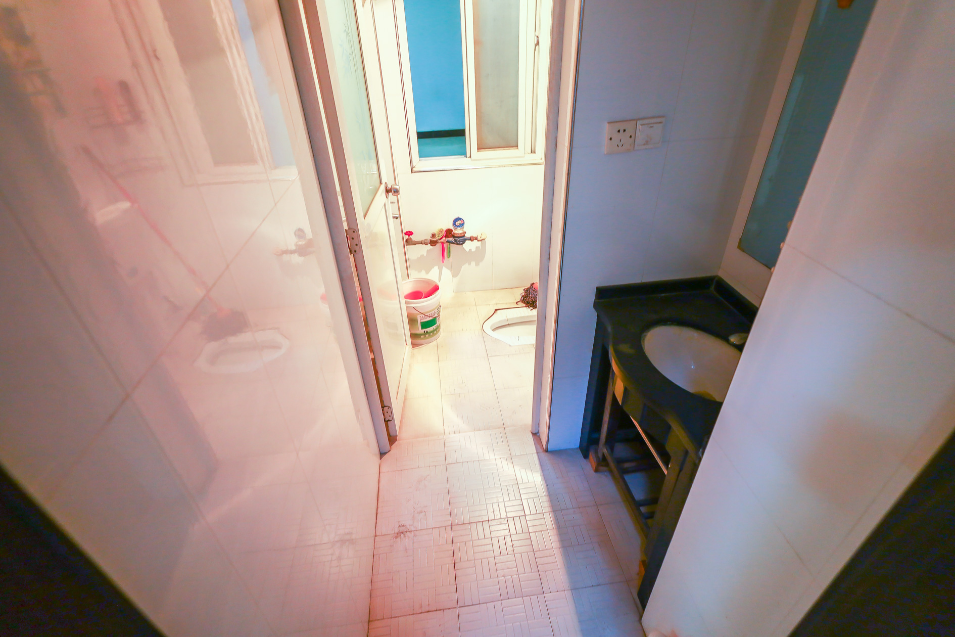 荣鑫家园 3室2厅2卫 55.0万 荣鑫家园 3室2厅2卫 55.0万卫生间