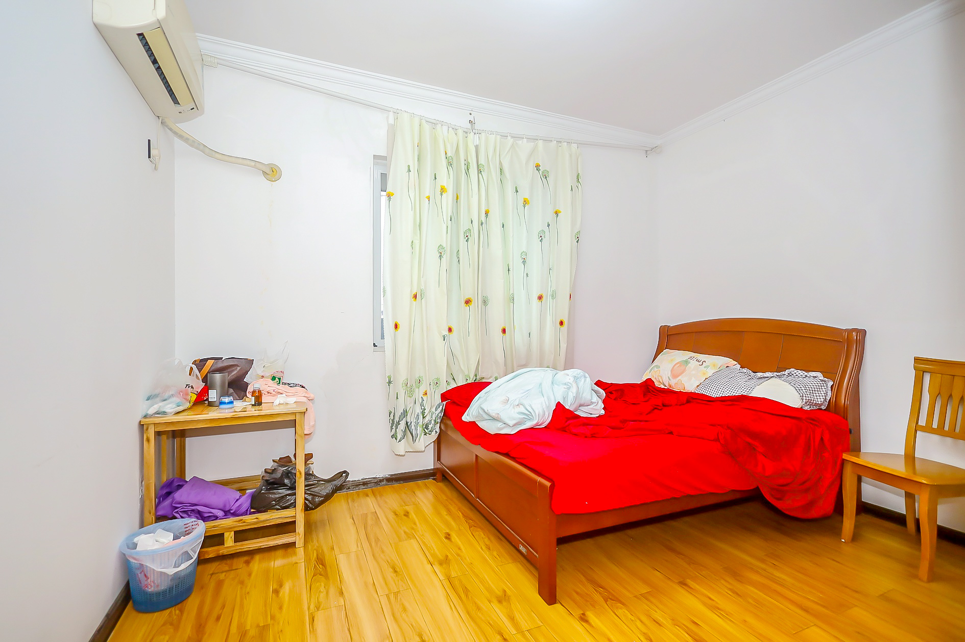 时代星城 4室2厅2卫 63.8万 时代星城 4室2厅2卫 63.8万卧室