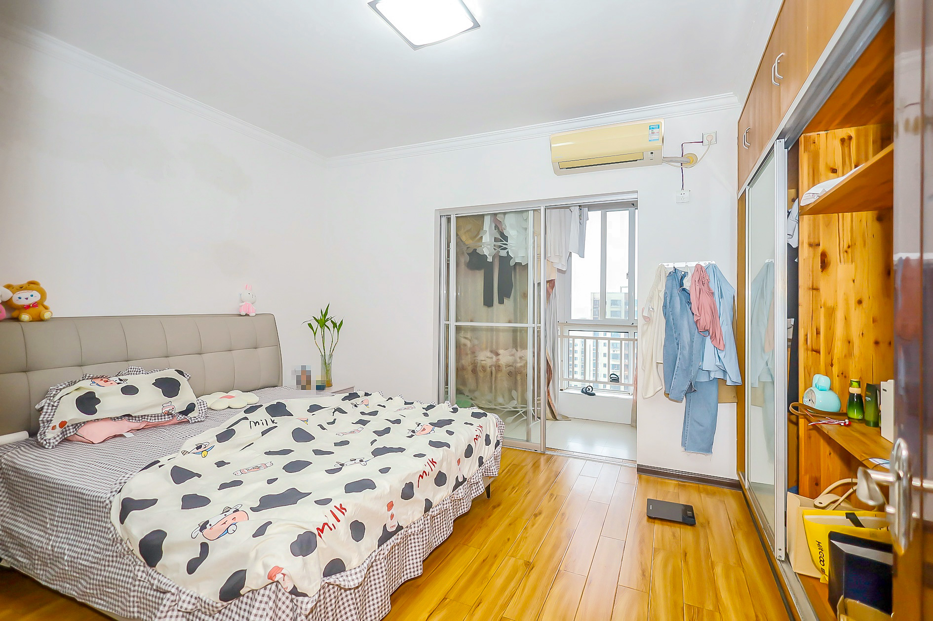 时代星城 4室2厅2卫 63.8万 时代星城 4室2厅2卫 63.8万卧室