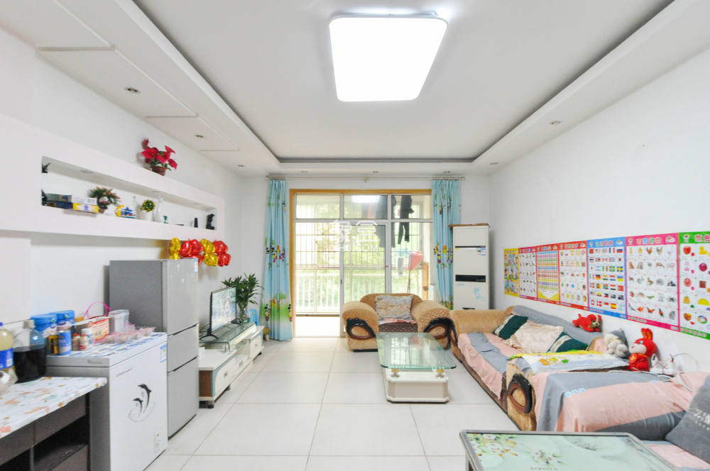 麓山枫情  3室2厅1卫    130.0万