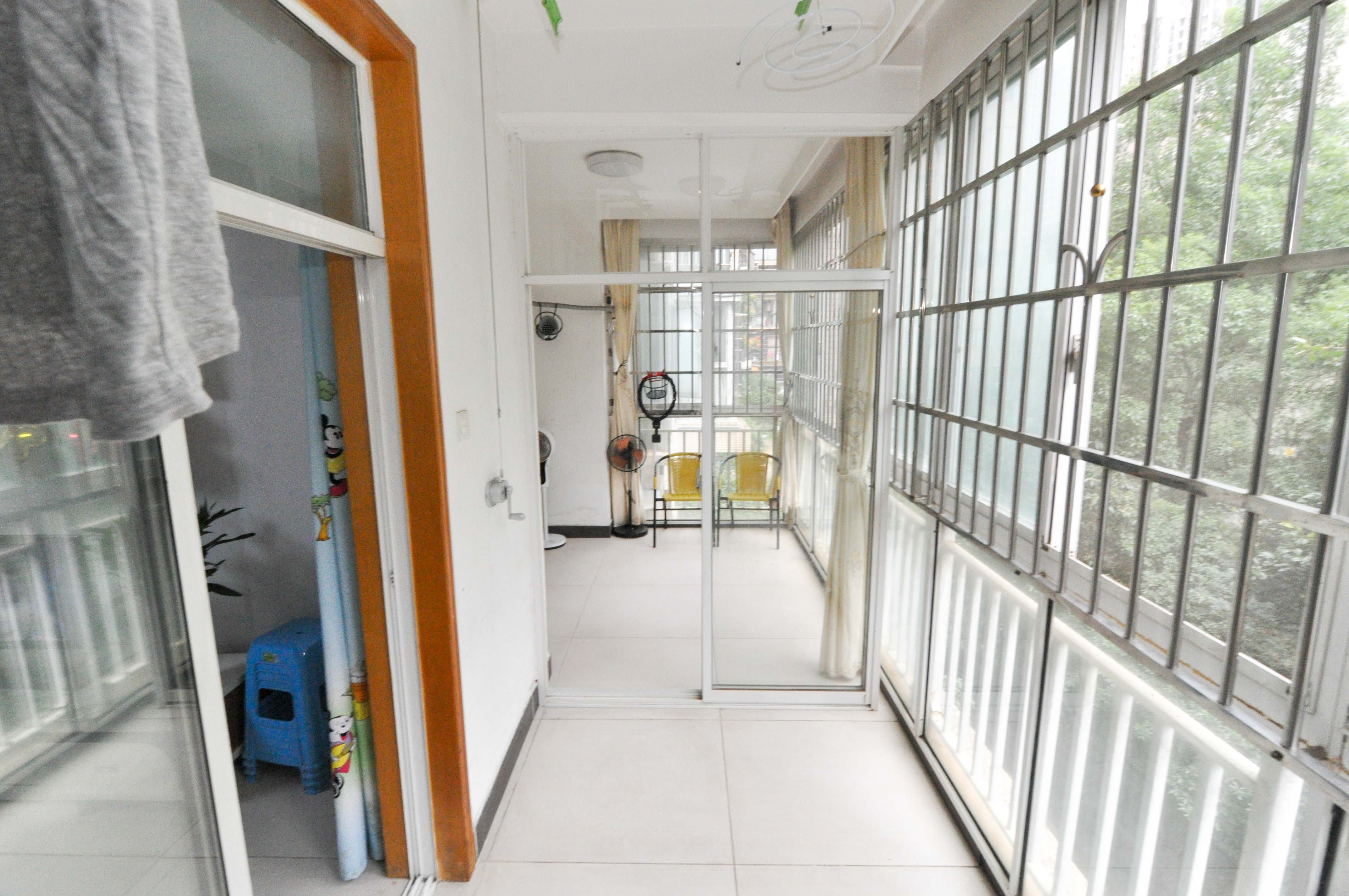 麓山枫情  3室2厅1卫    107.0万其他