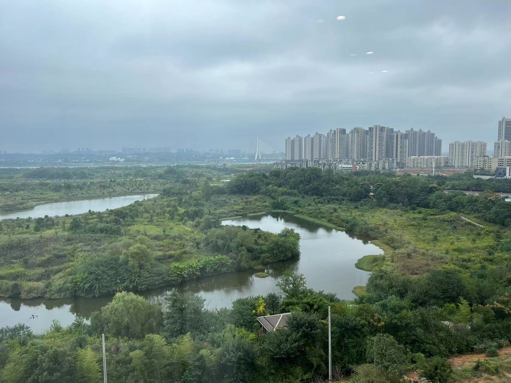 中建江湾壹号 4室2厅2卫 170.0万 中建江湾壹号 4室2厅2卫 170.0万室内图