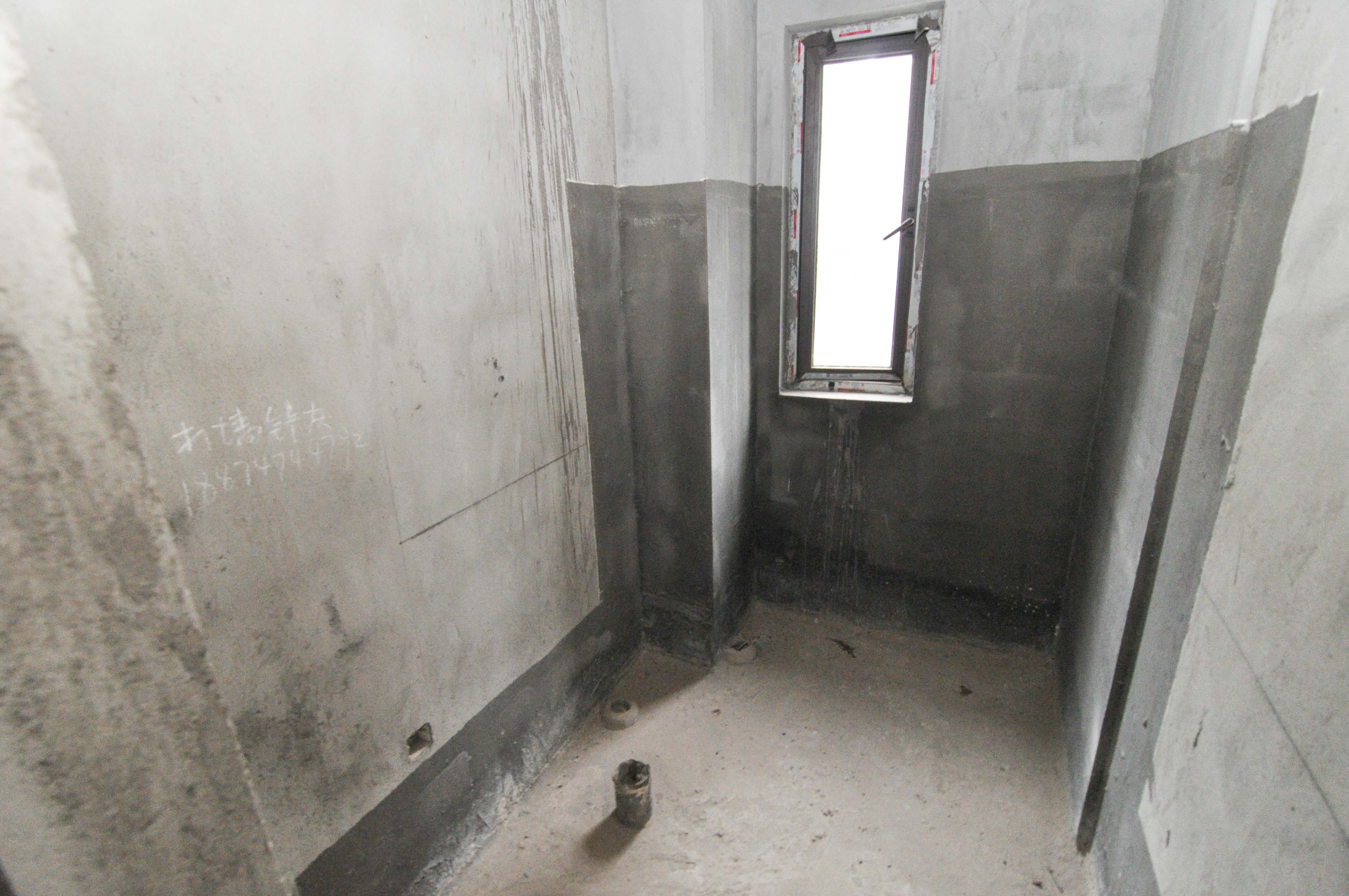 卓越浅水湾  4室2厅2卫    153.0万其他