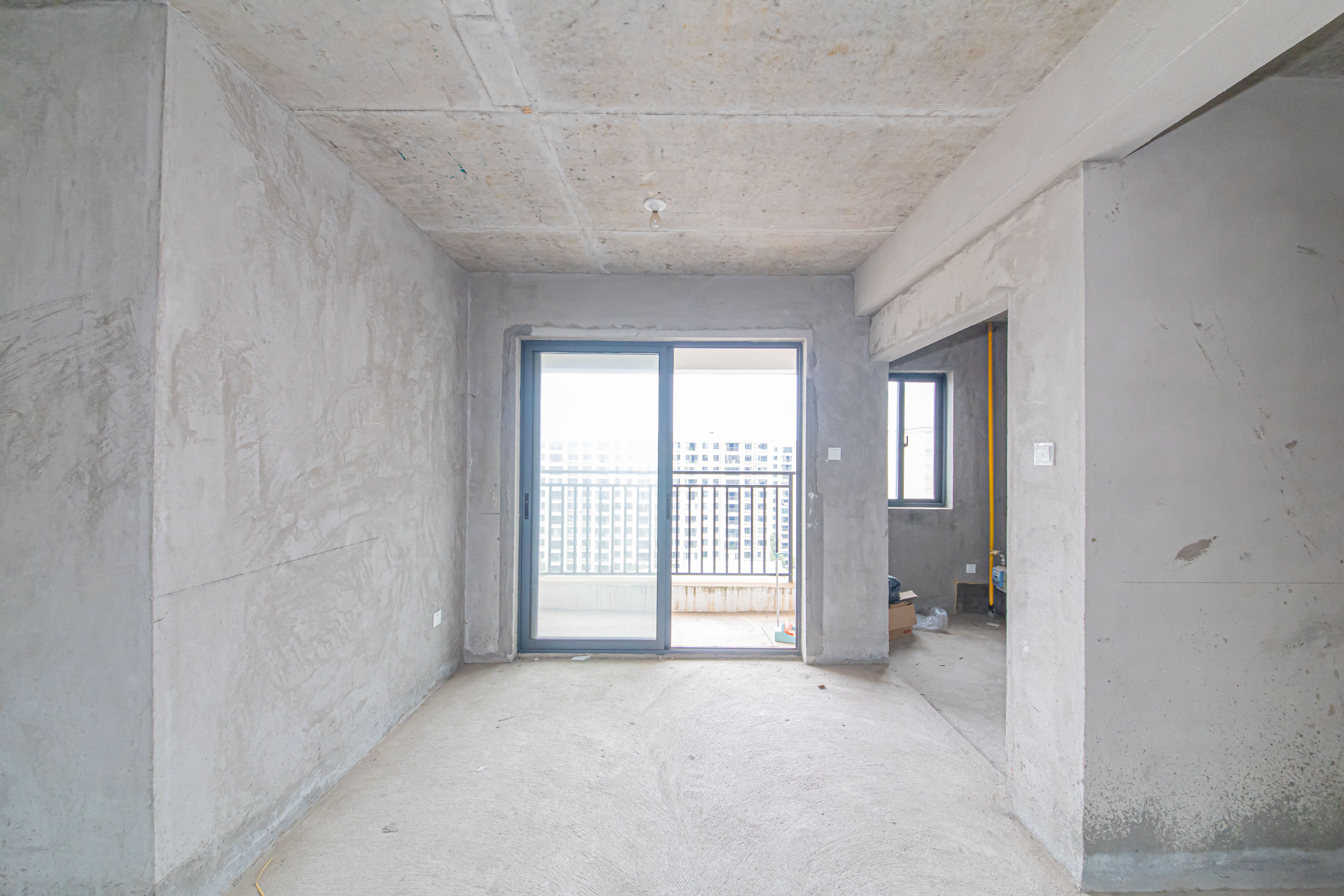 中建芙蓉嘉苑  4室2厅2卫    145.0万客厅