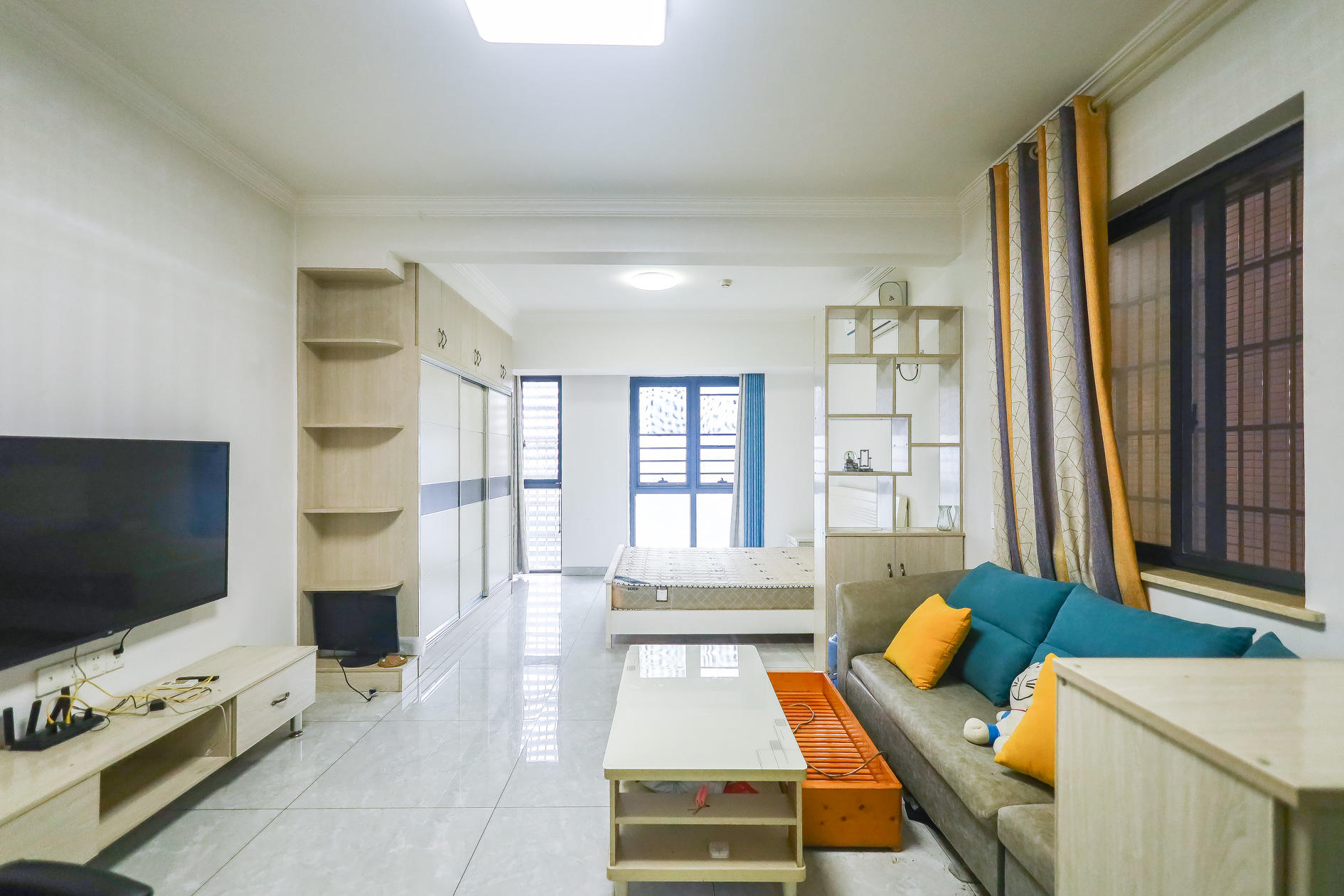 广华国际公馆(广华大厦) 1室1厅1卫 39.65万 广华国际公馆(广华大厦) 1室1厅1卫 39.65万客厅