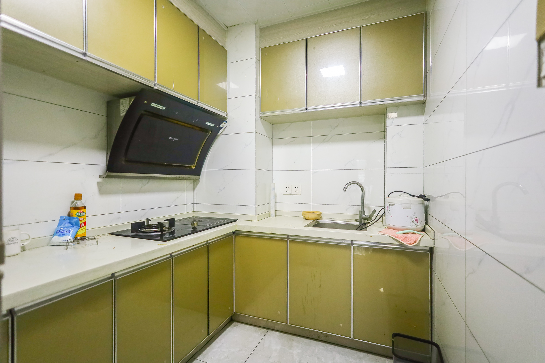 广华国际公馆(广华大厦) 1室1厅1卫 39.65万 广华国际公馆(广华大厦) 1室1厅1卫 39.65万厨房