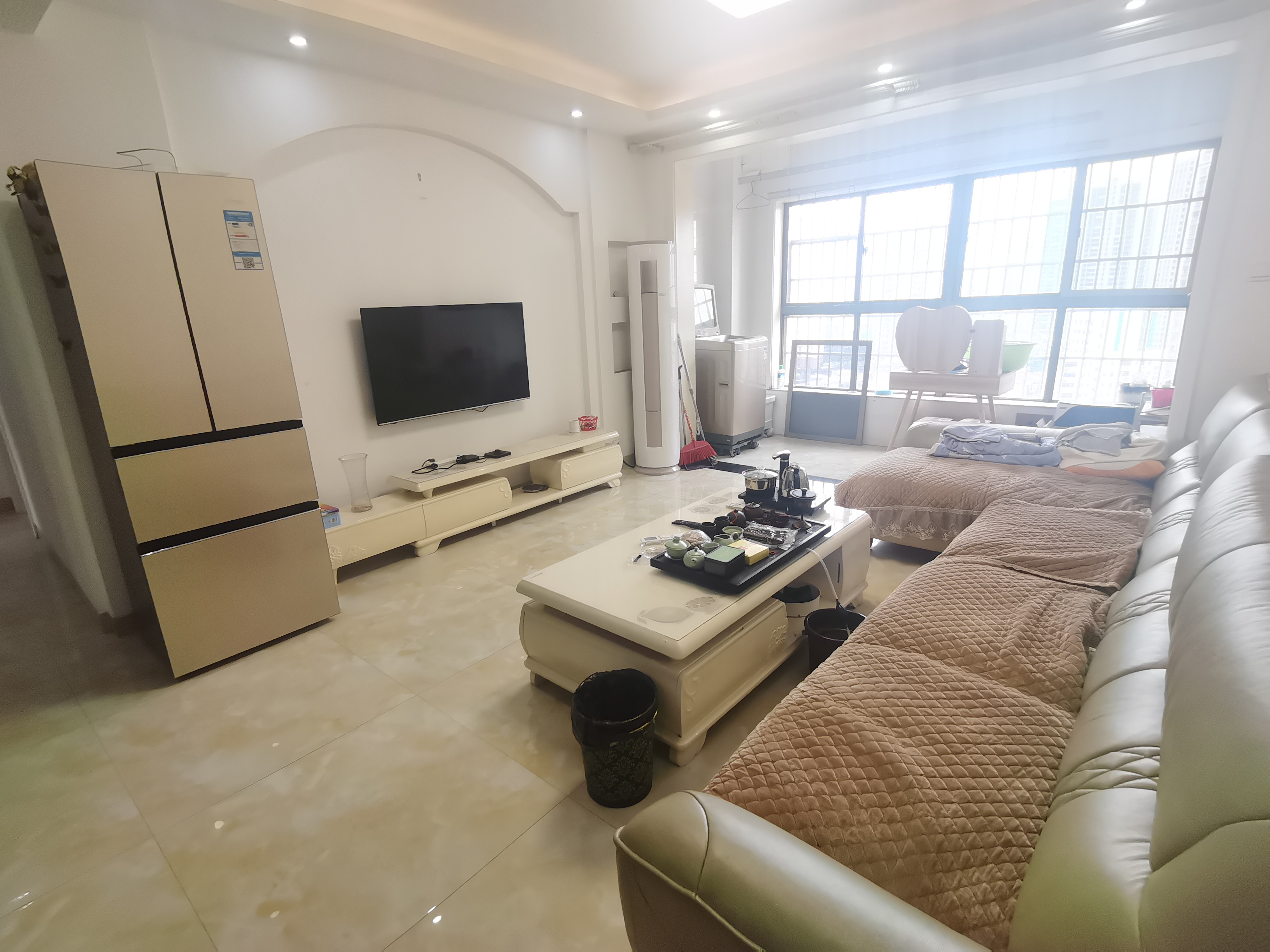 凯风珑城 3室2厅1卫 49.0万 凯风珑城 3室2厅1卫 49.0万室内图