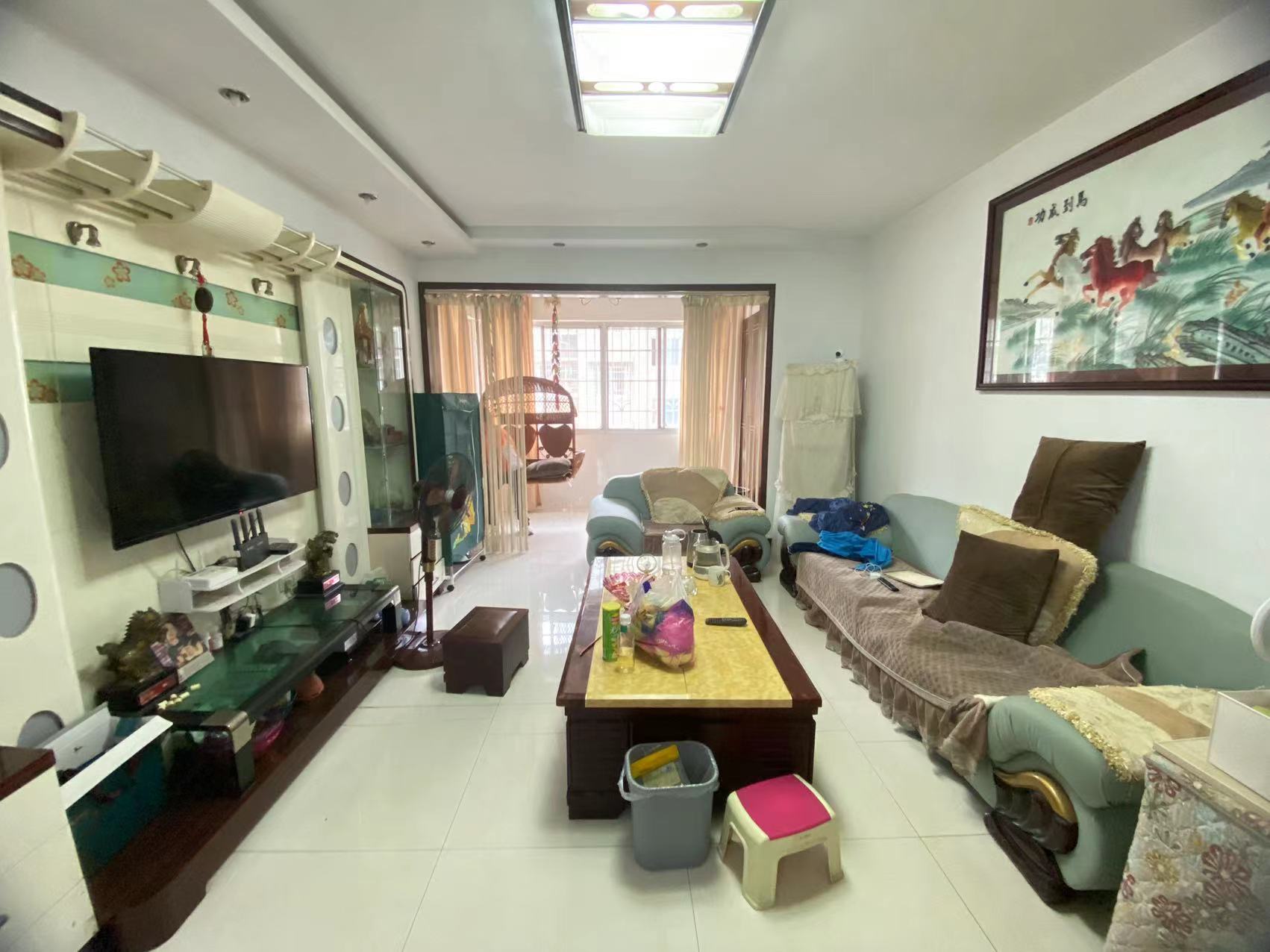 东湖小区  3室2厅2卫    48.0万 东湖小区  3室2厅2卫    48.0万