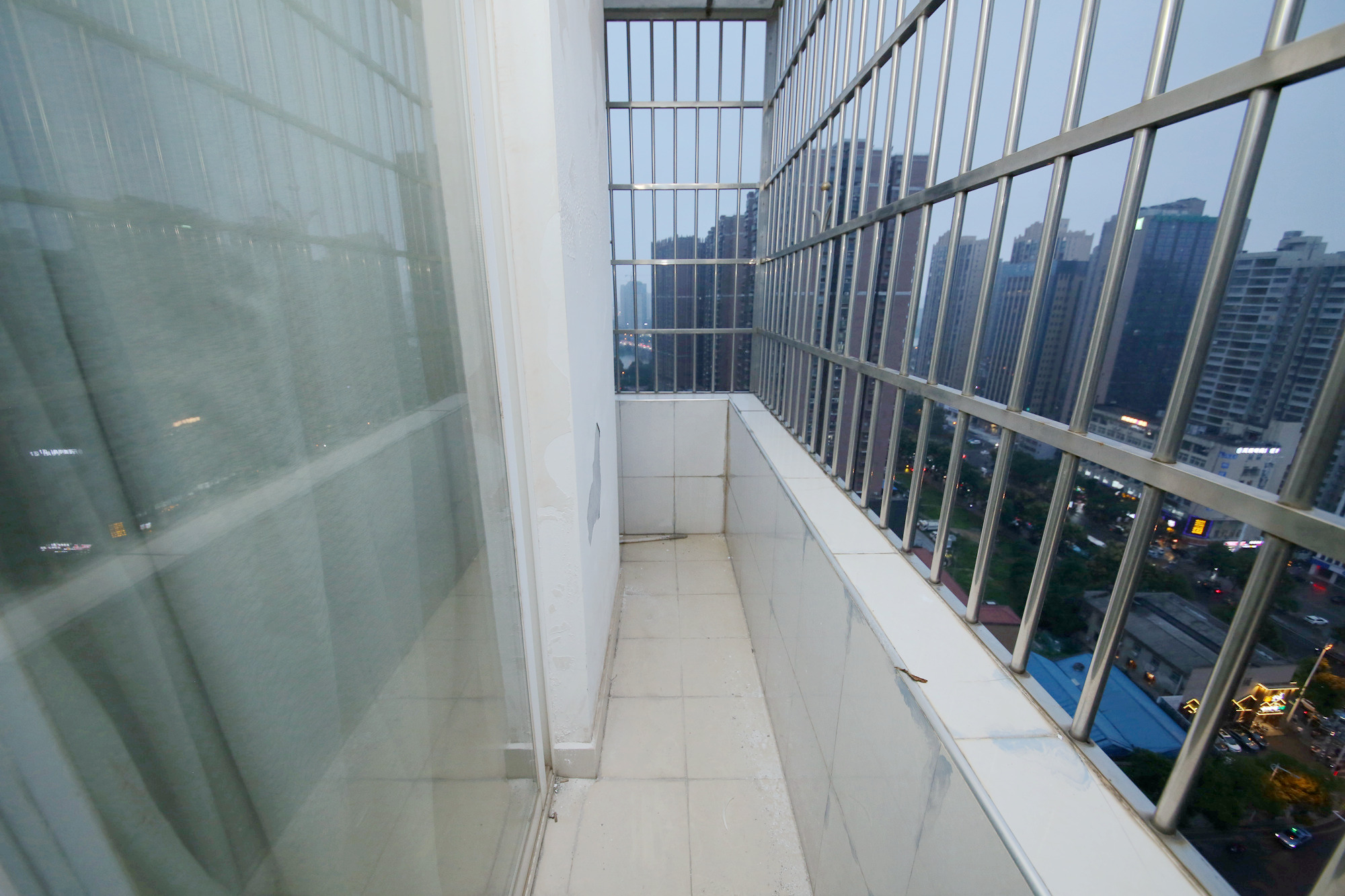 山水华景  3室2厅1卫   75.00万阳台