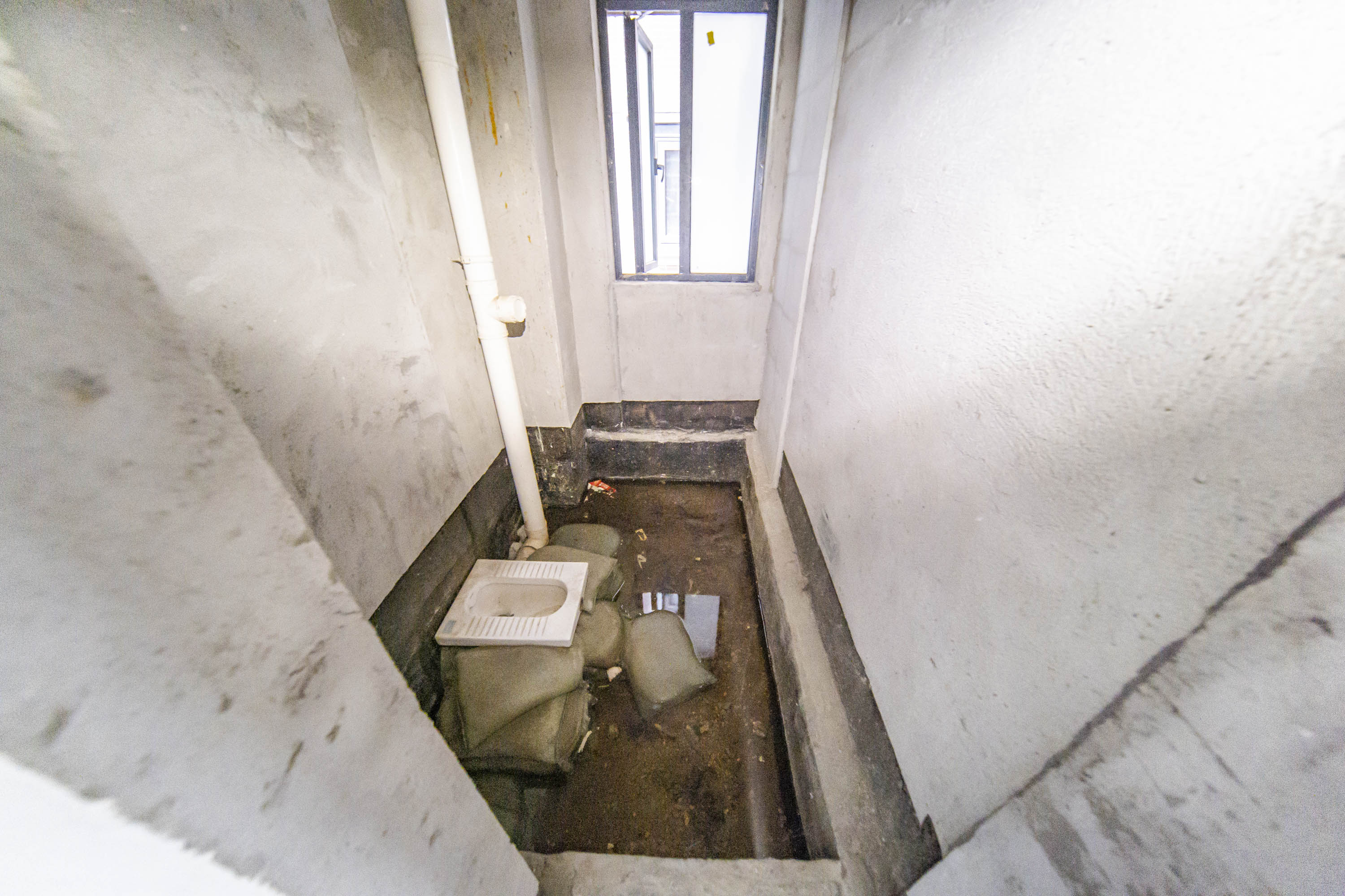 邦盛水岸御园  4室2厅2卫   75.00万其他
