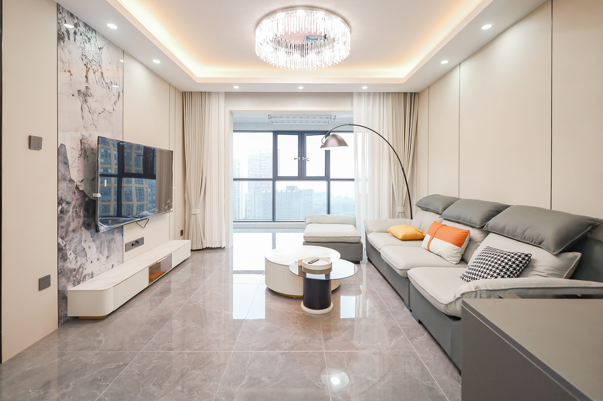 奥克斯缔壹城  3室2厅2卫    133.0万客厅